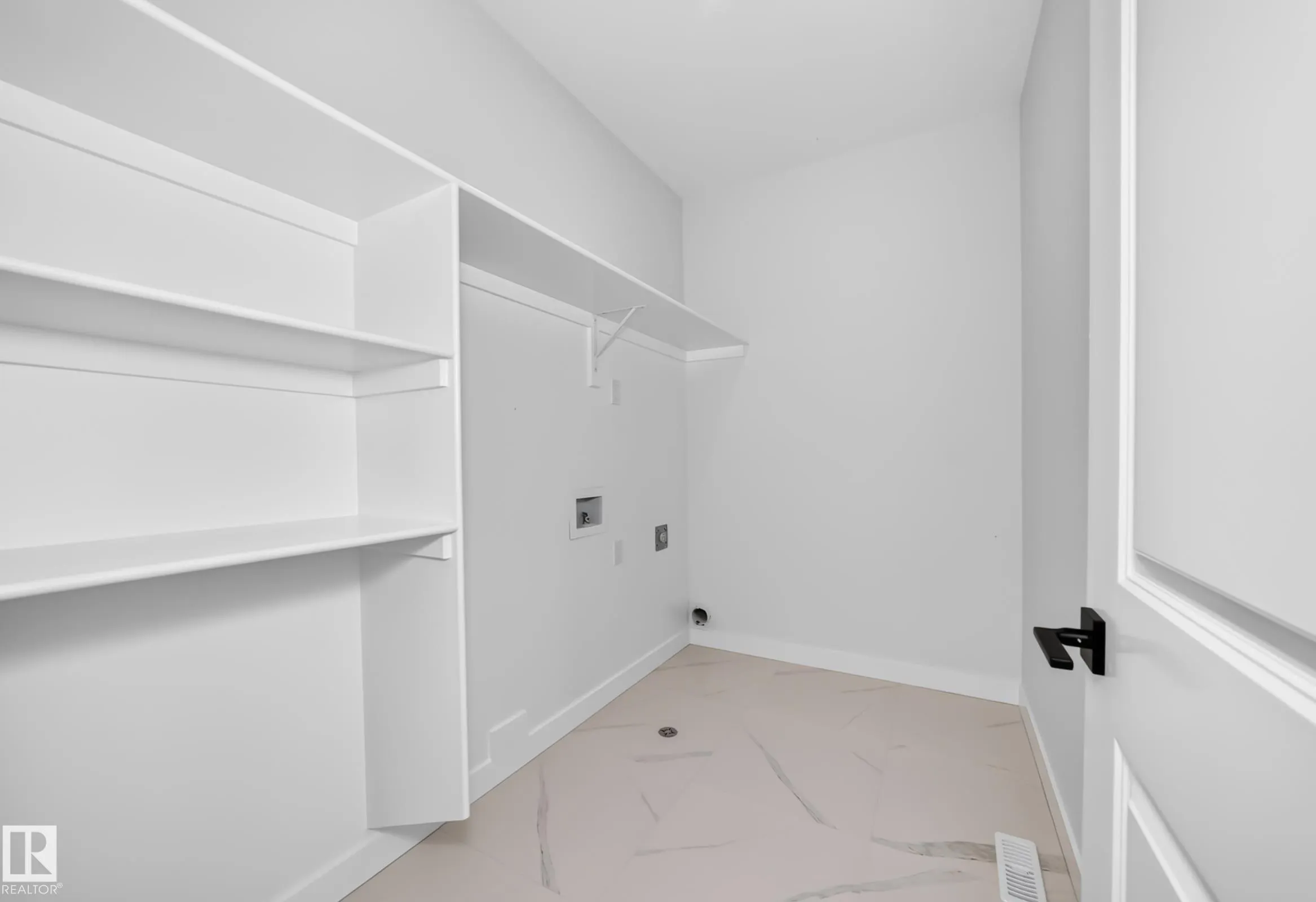 9 TILIA Place