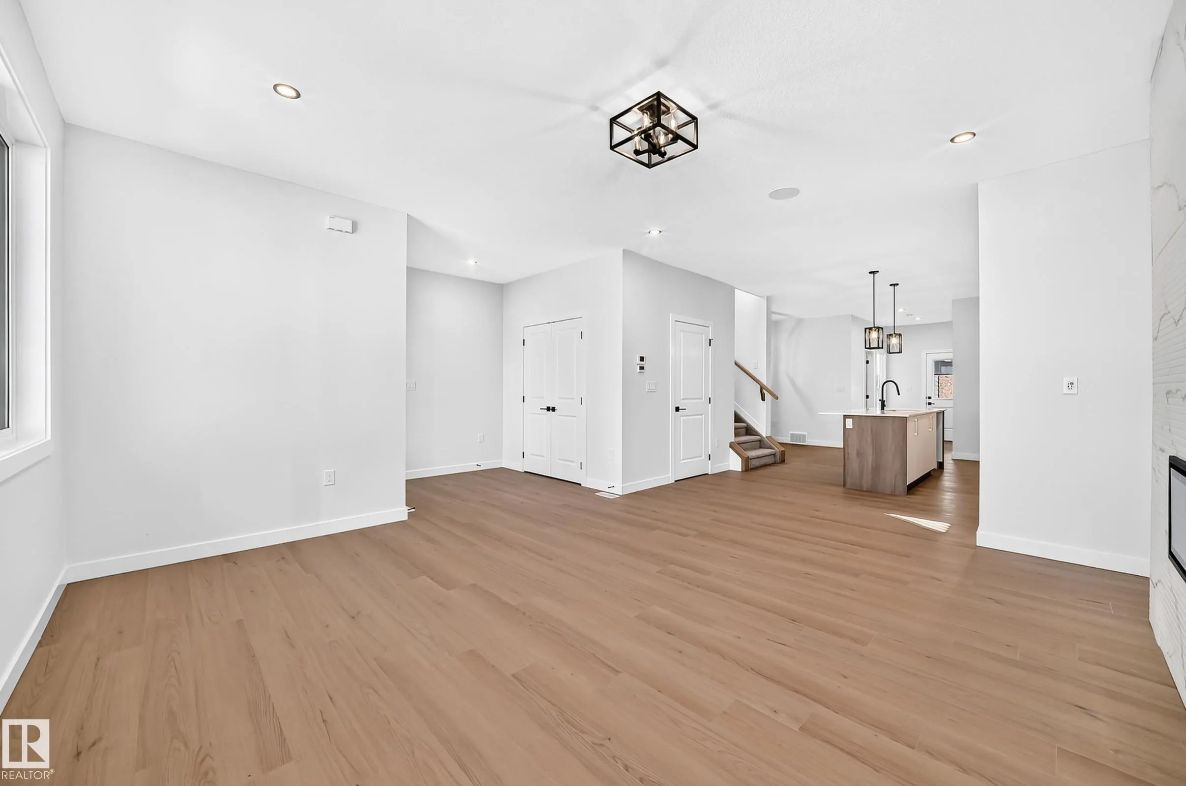 9 TILIA Place
