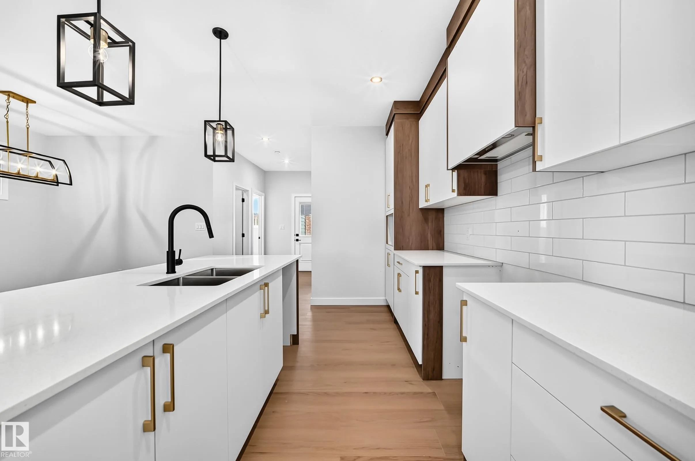 9 TILIA Place