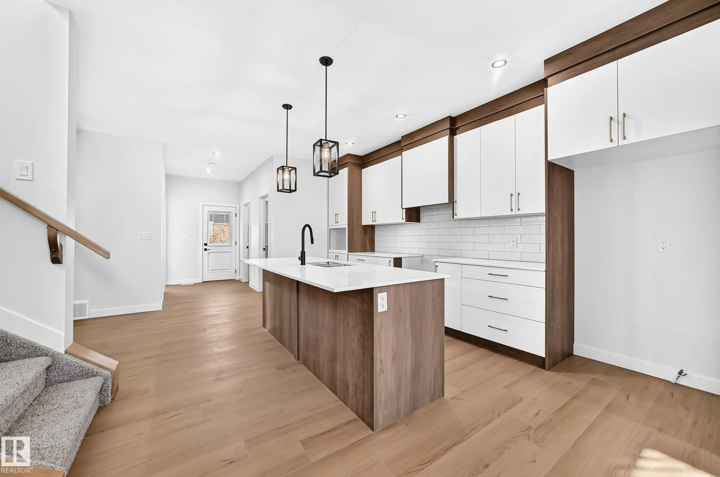 9 TILIA Place