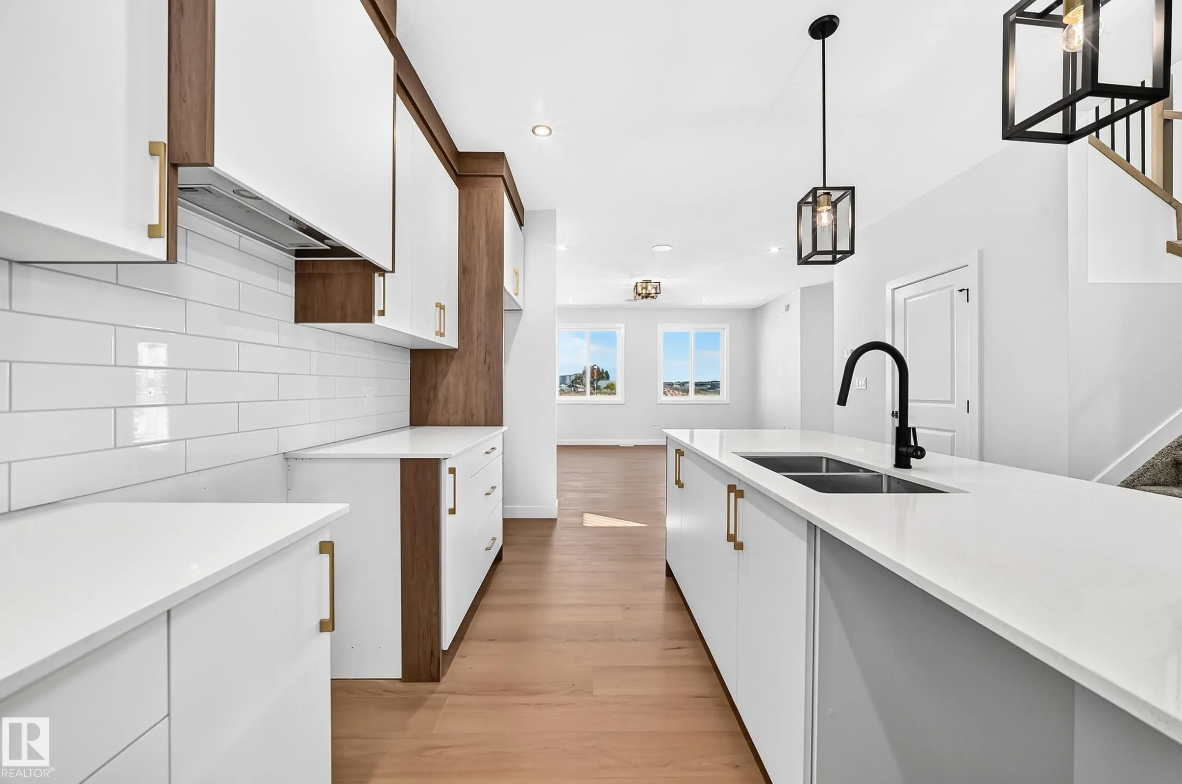 9 TILIA Place