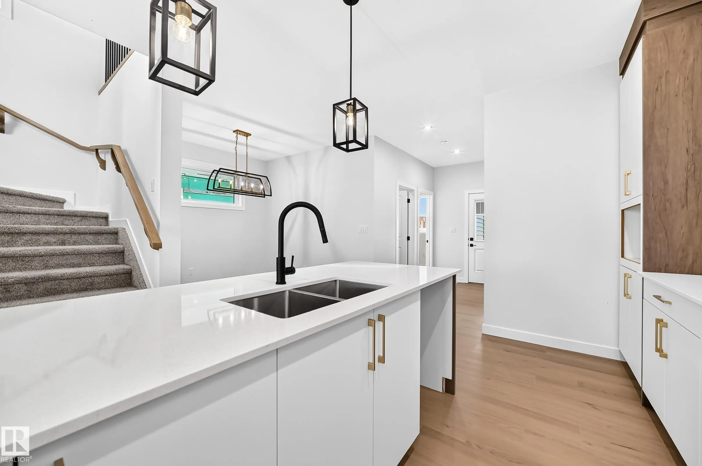 9 TILIA Place