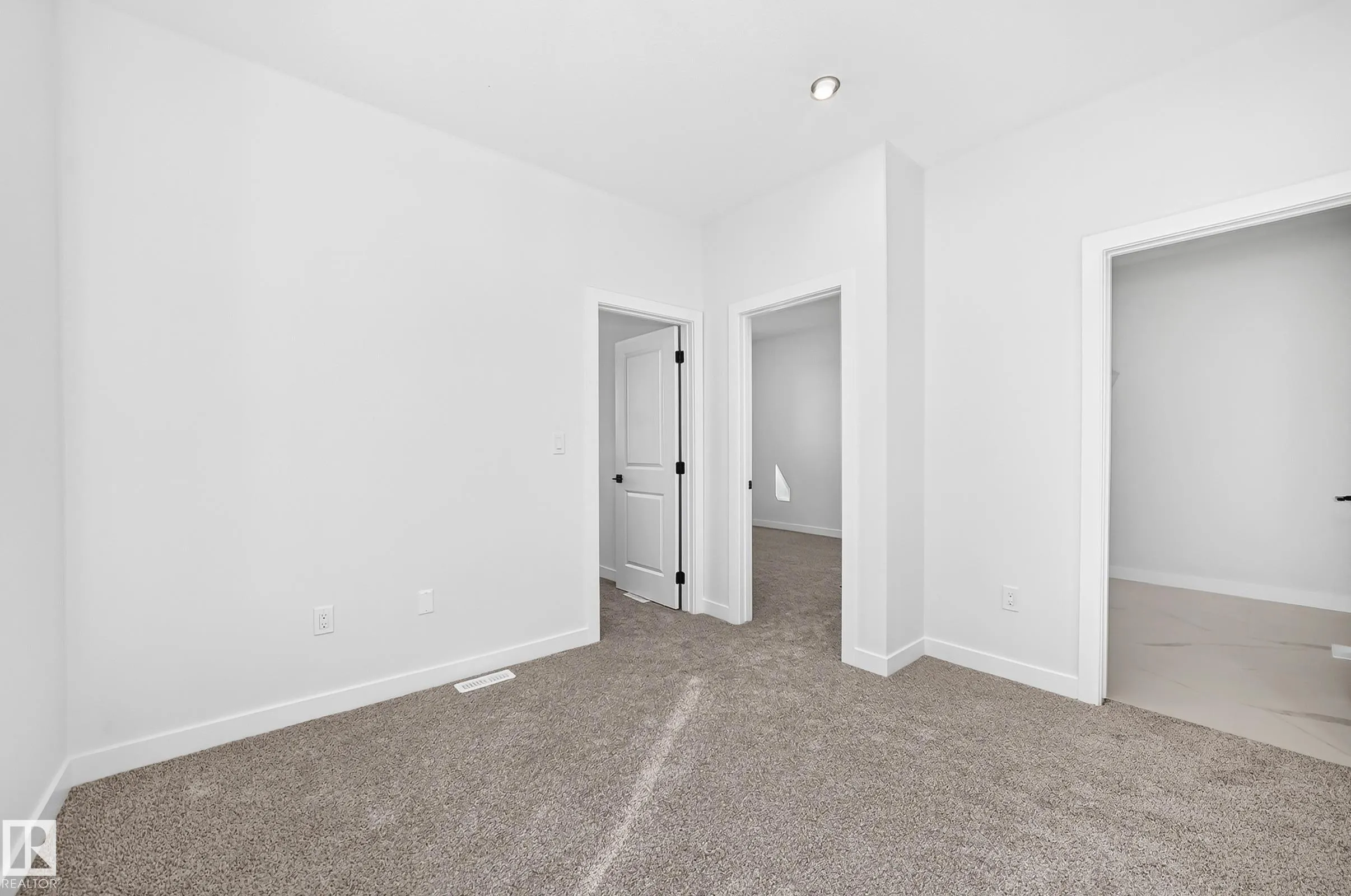 9 TILIA Place