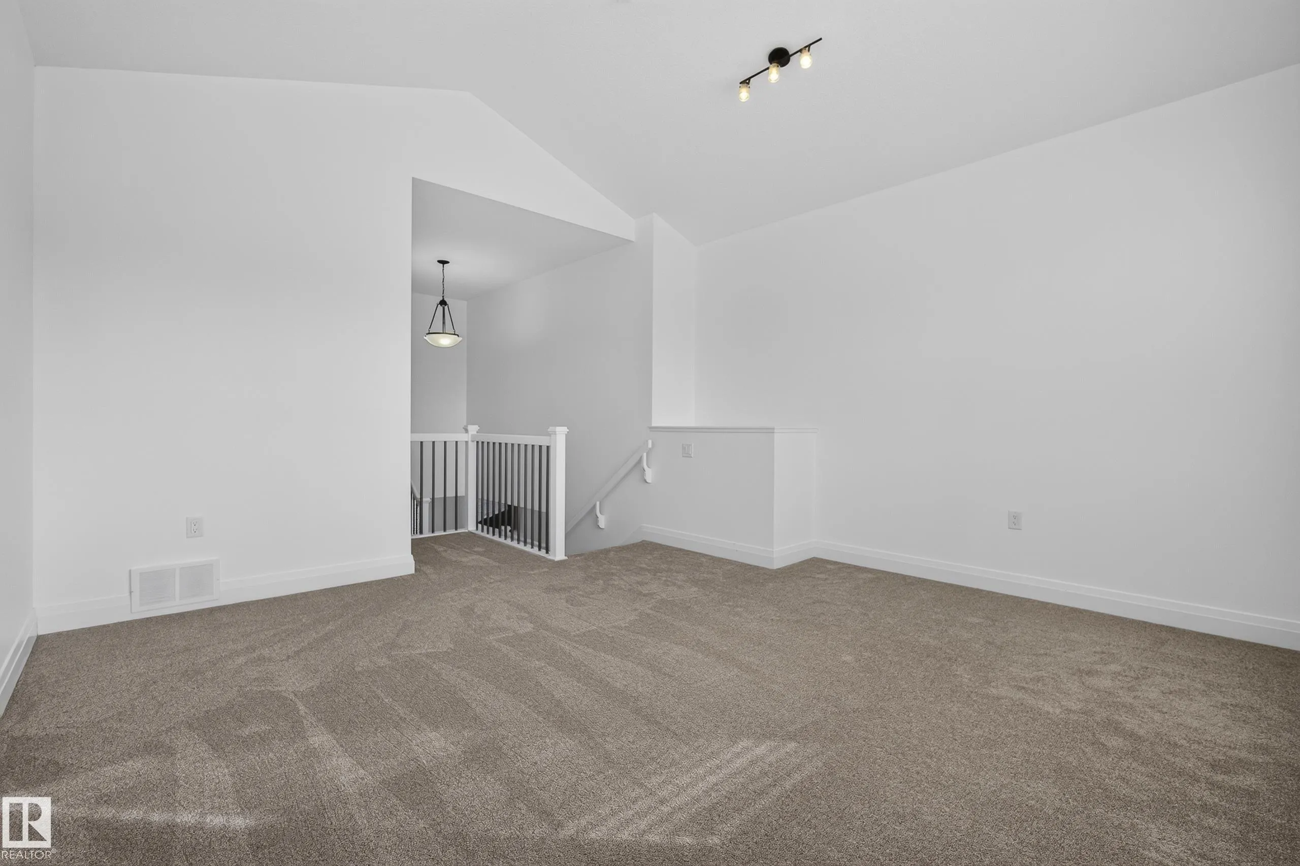 1023 SOUTH CREEK Wynd