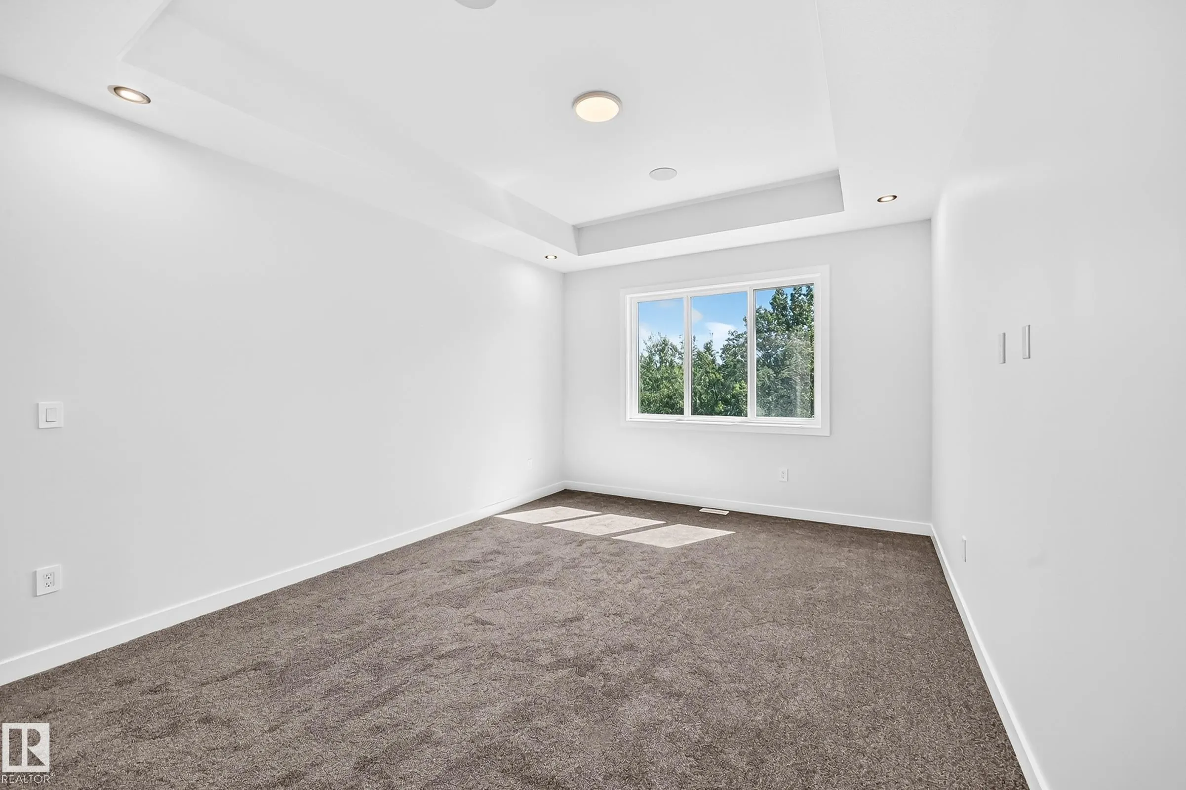 19 TEAKWOOD Terrace