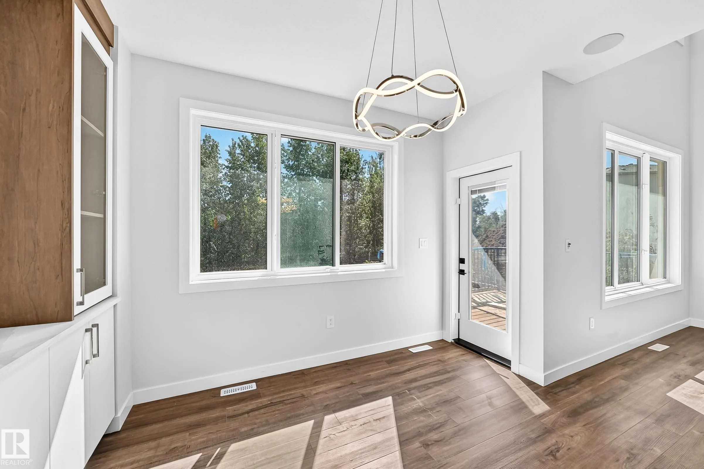 19 TEAKWOOD Terrace