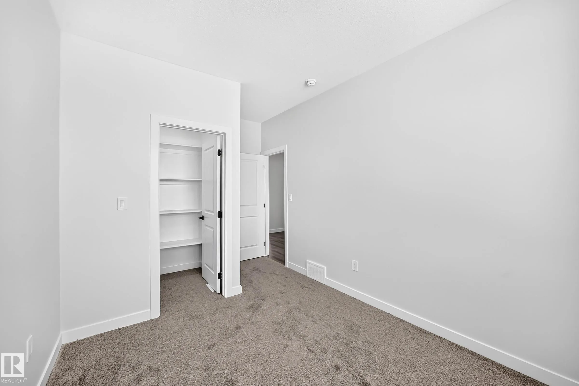19 TEAKWOOD Terrace