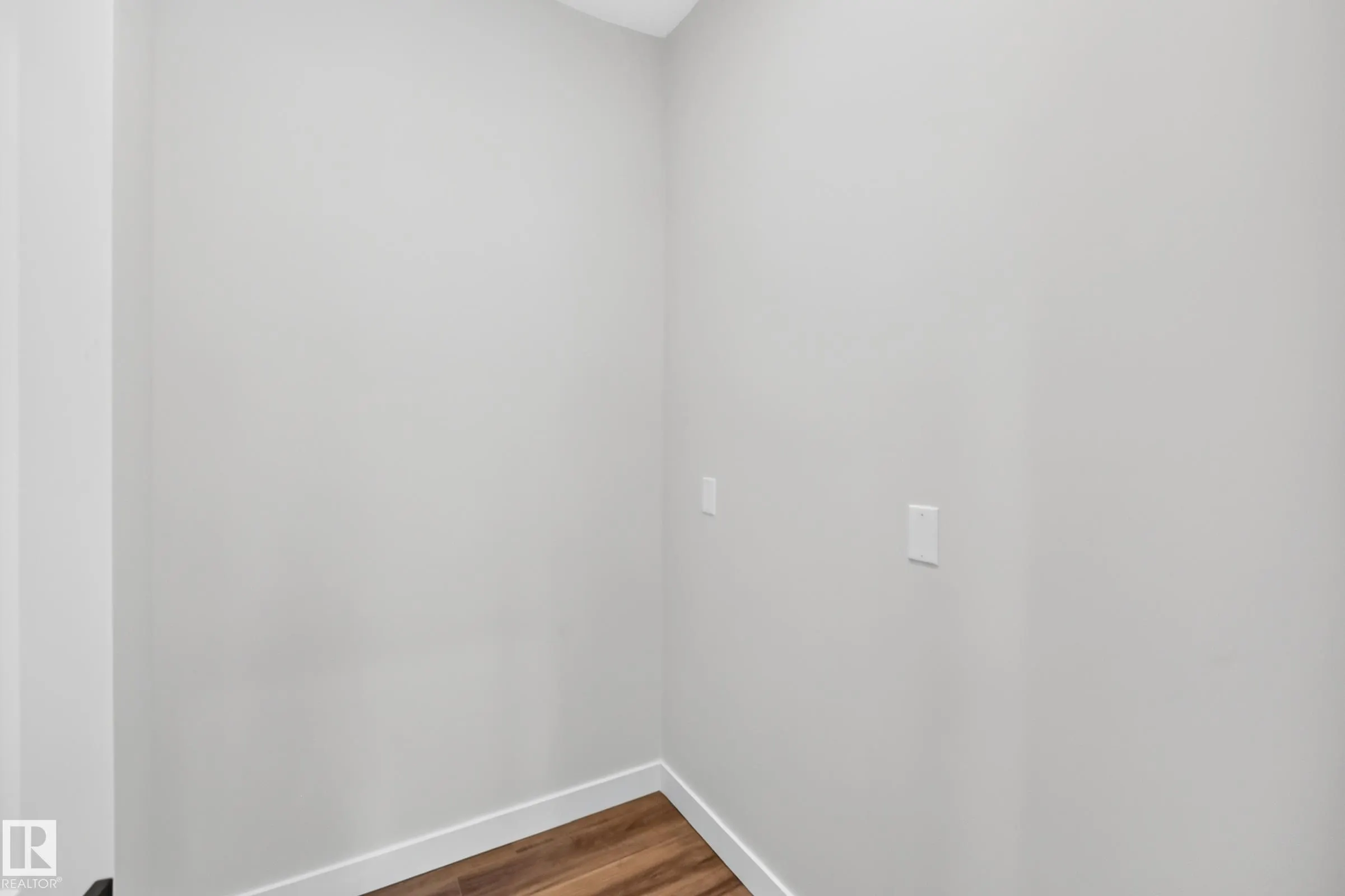 19 TEAKWOOD Terrace