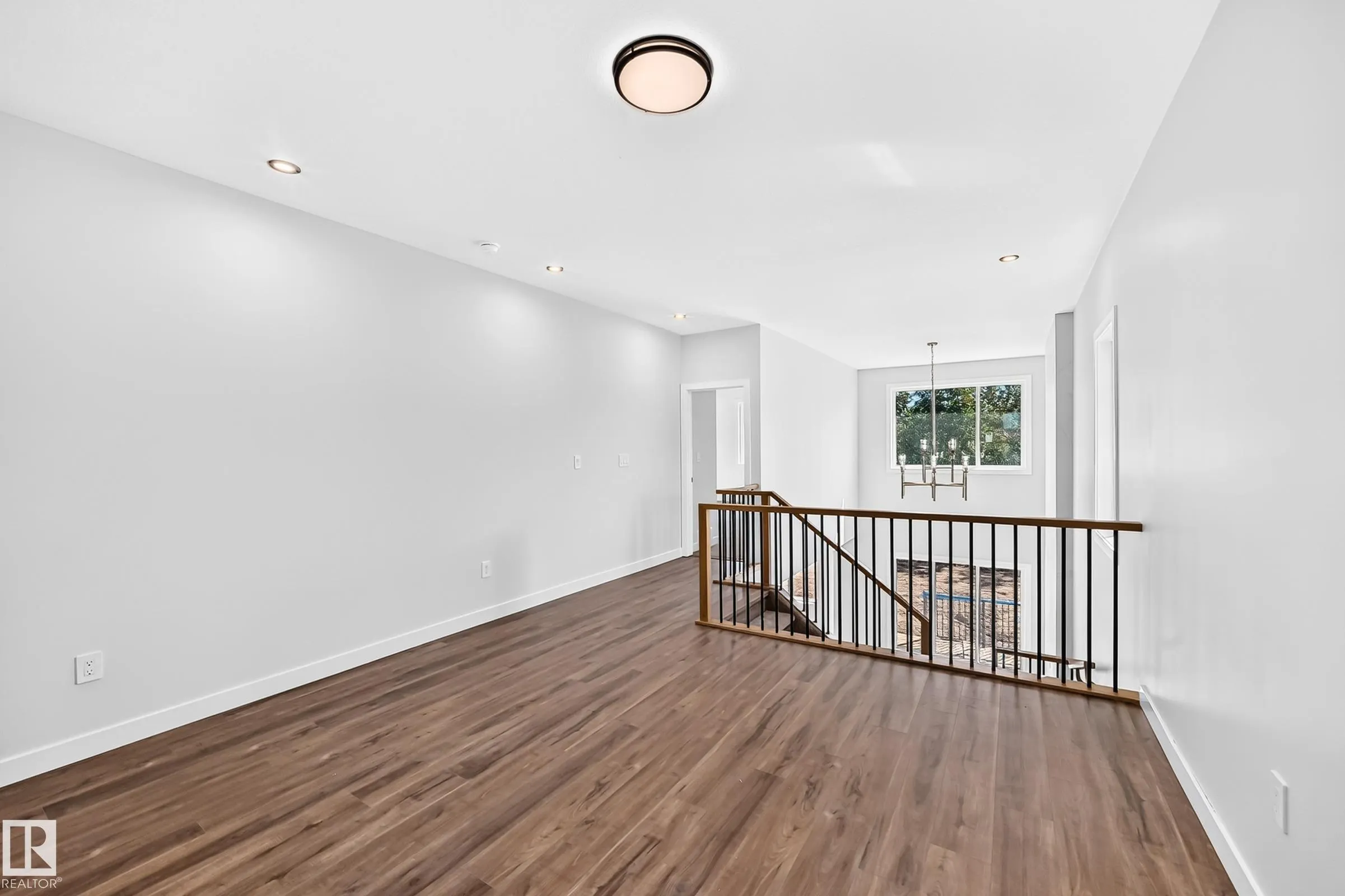 19 TEAKWOOD Terrace
