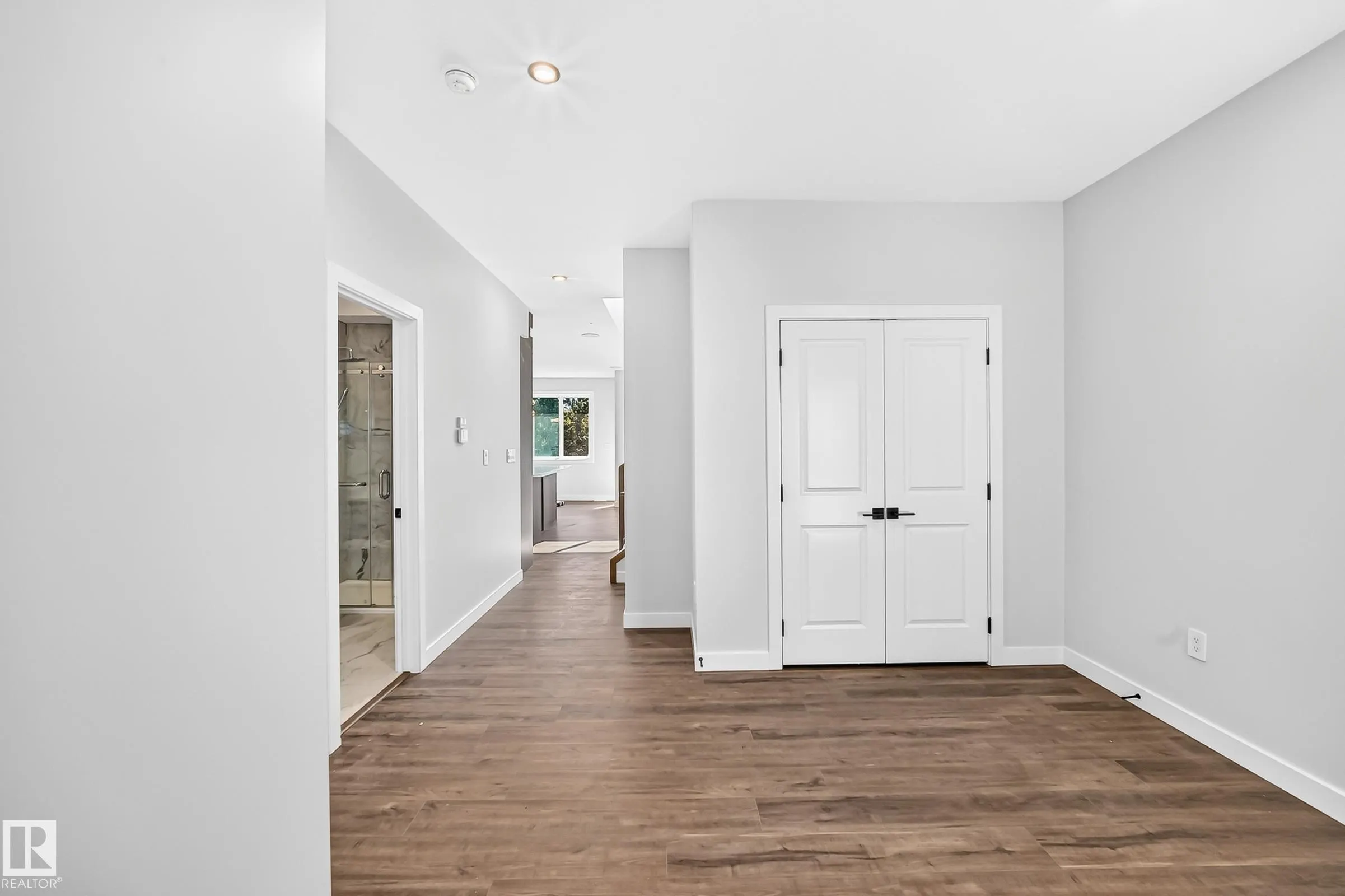 19 TEAKWOOD Terrace