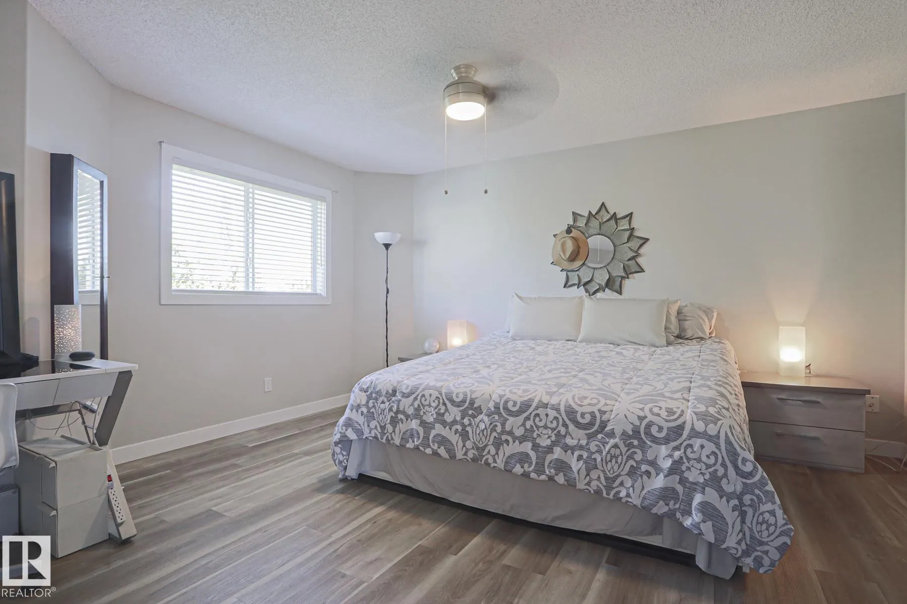 8 BELFRY FAIRWAY Crescent