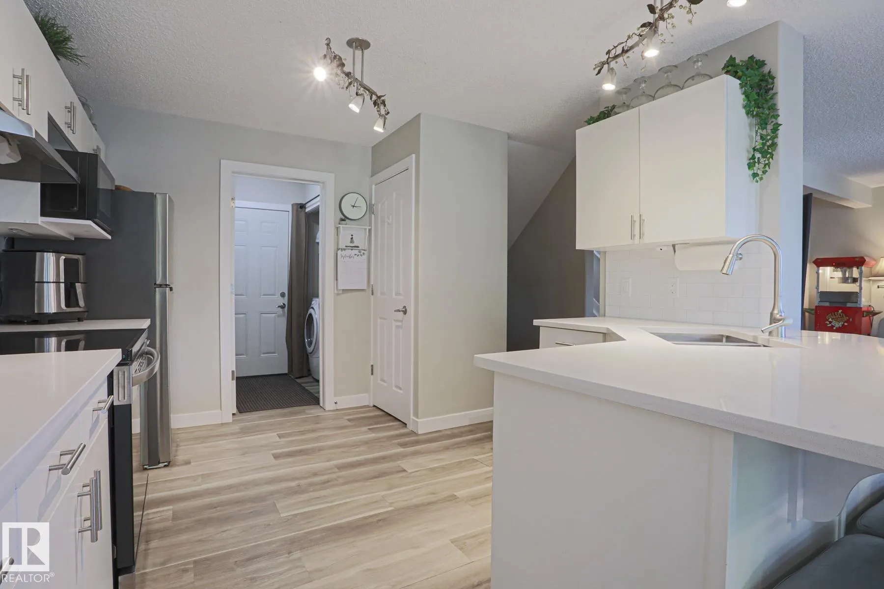 8 BELFRY FAIRWAY Crescent