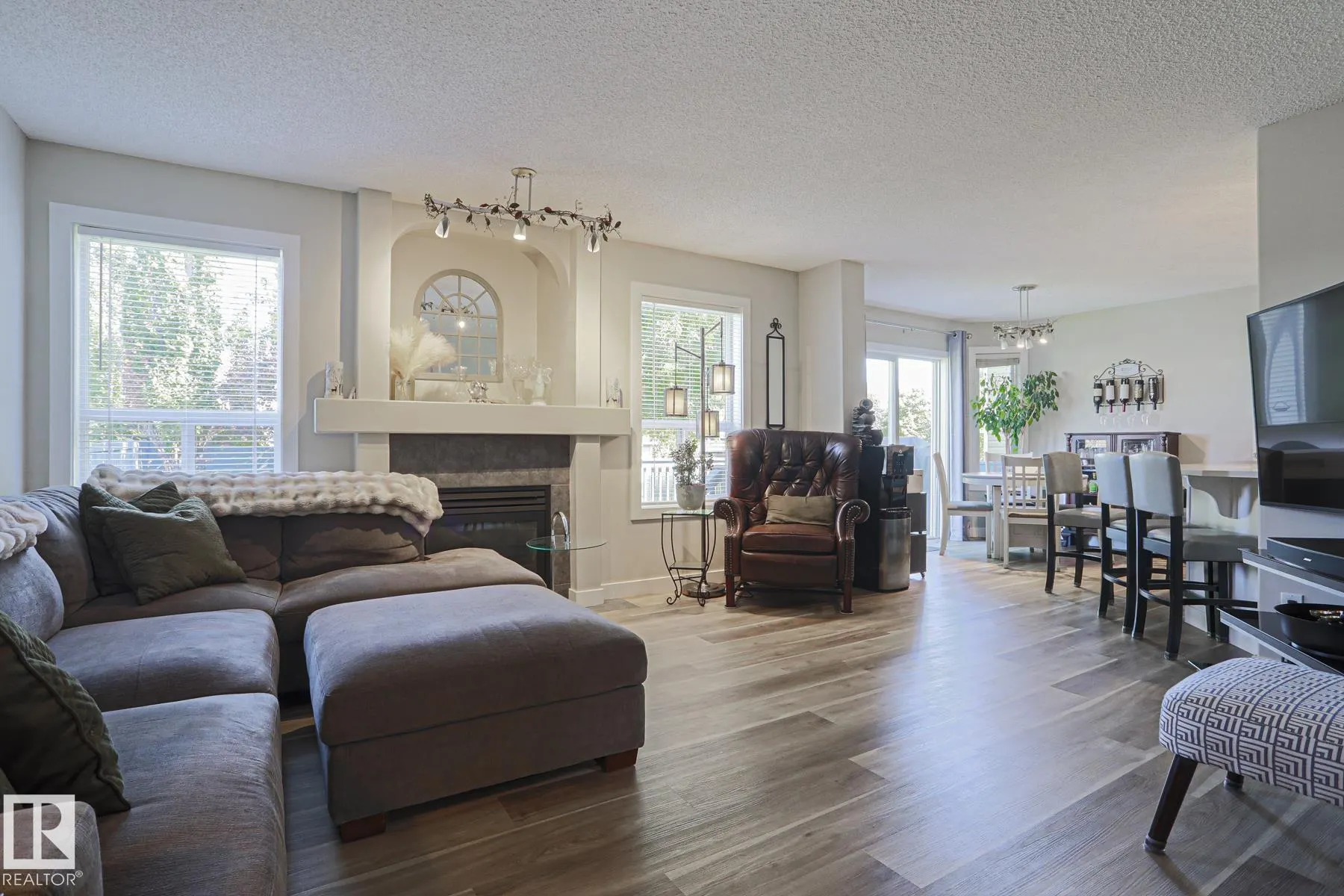 8 BELFRY FAIRWAY Crescent
