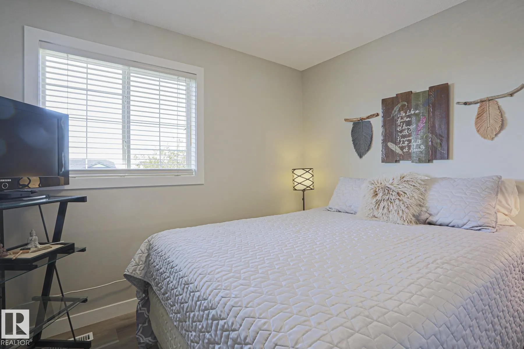 8 BELFRY FAIRWAY Crescent