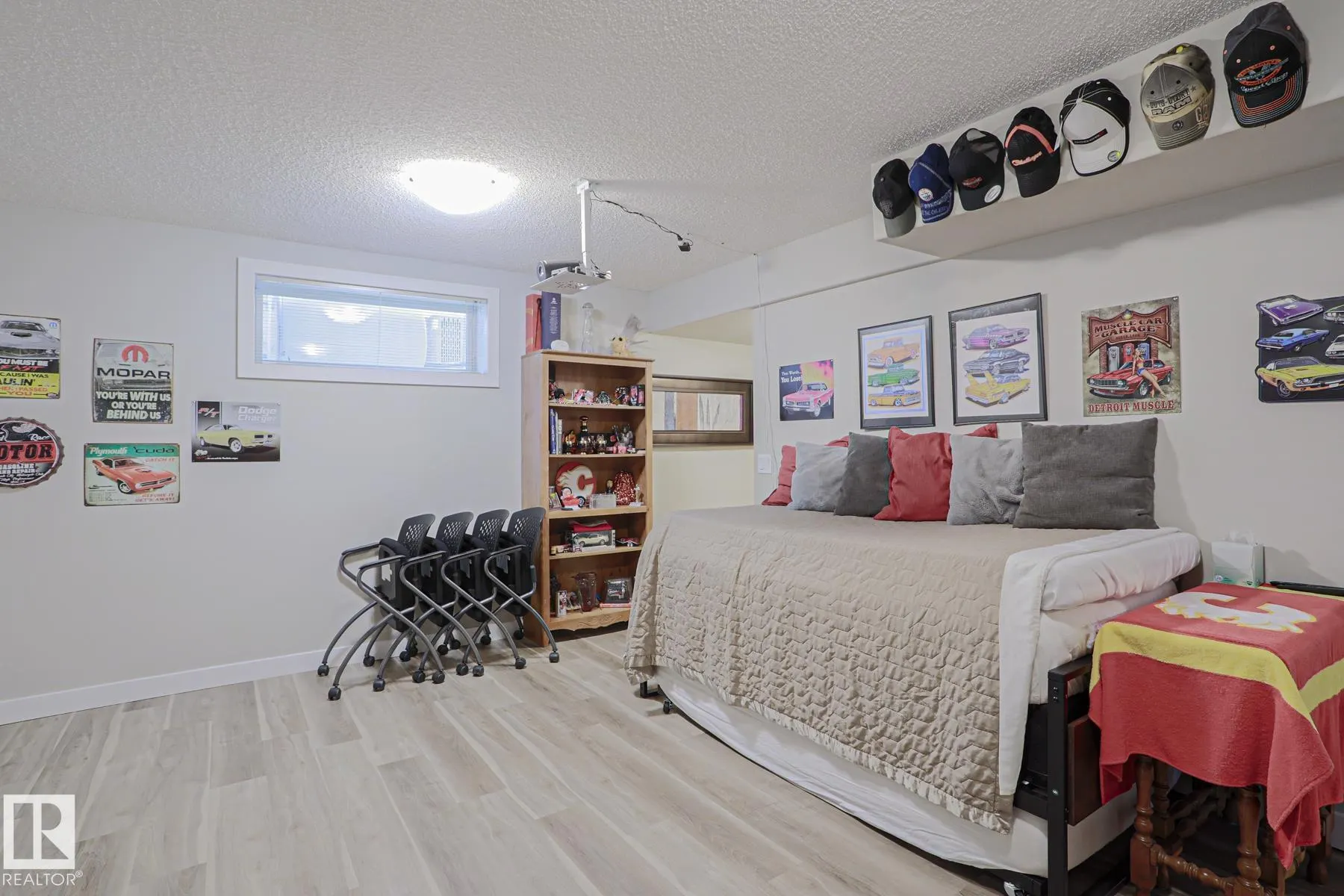 8 BELFRY FAIRWAY Crescent