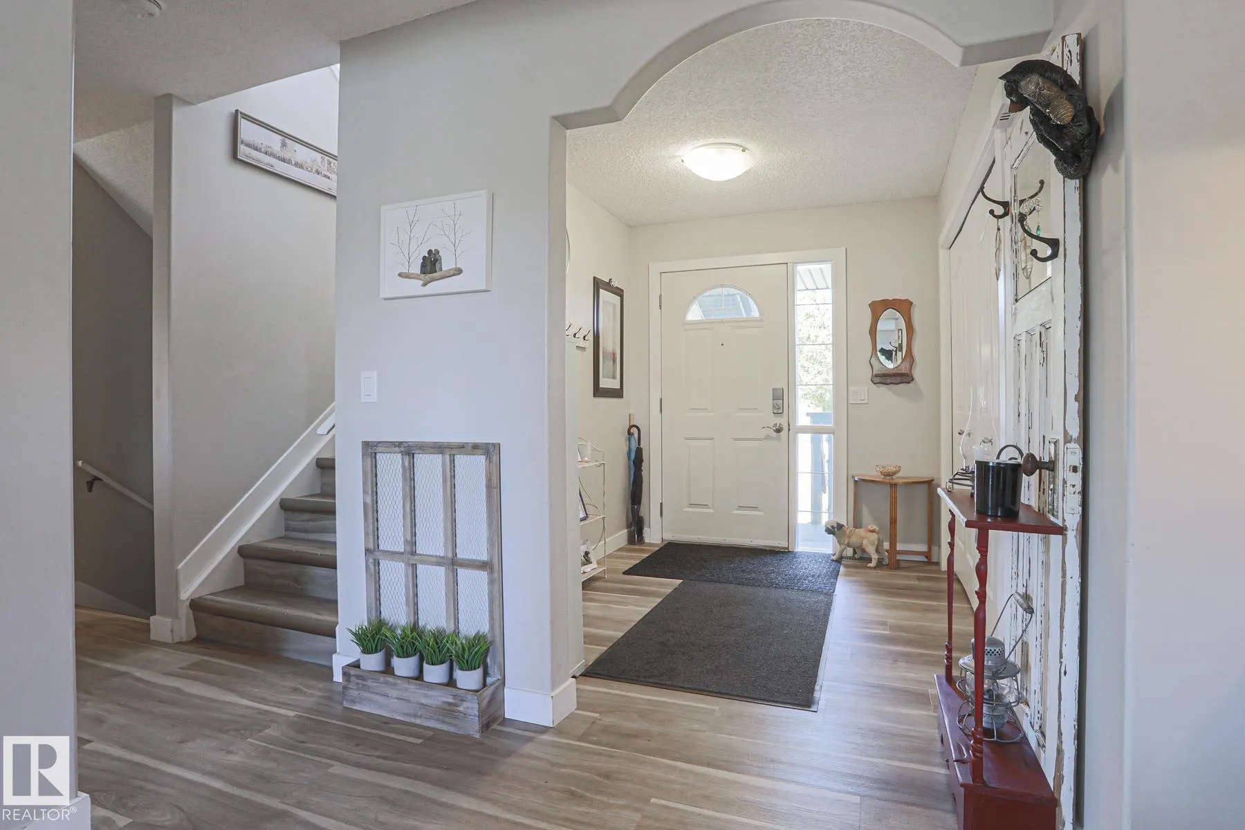 8 BELFRY FAIRWAY Crescent