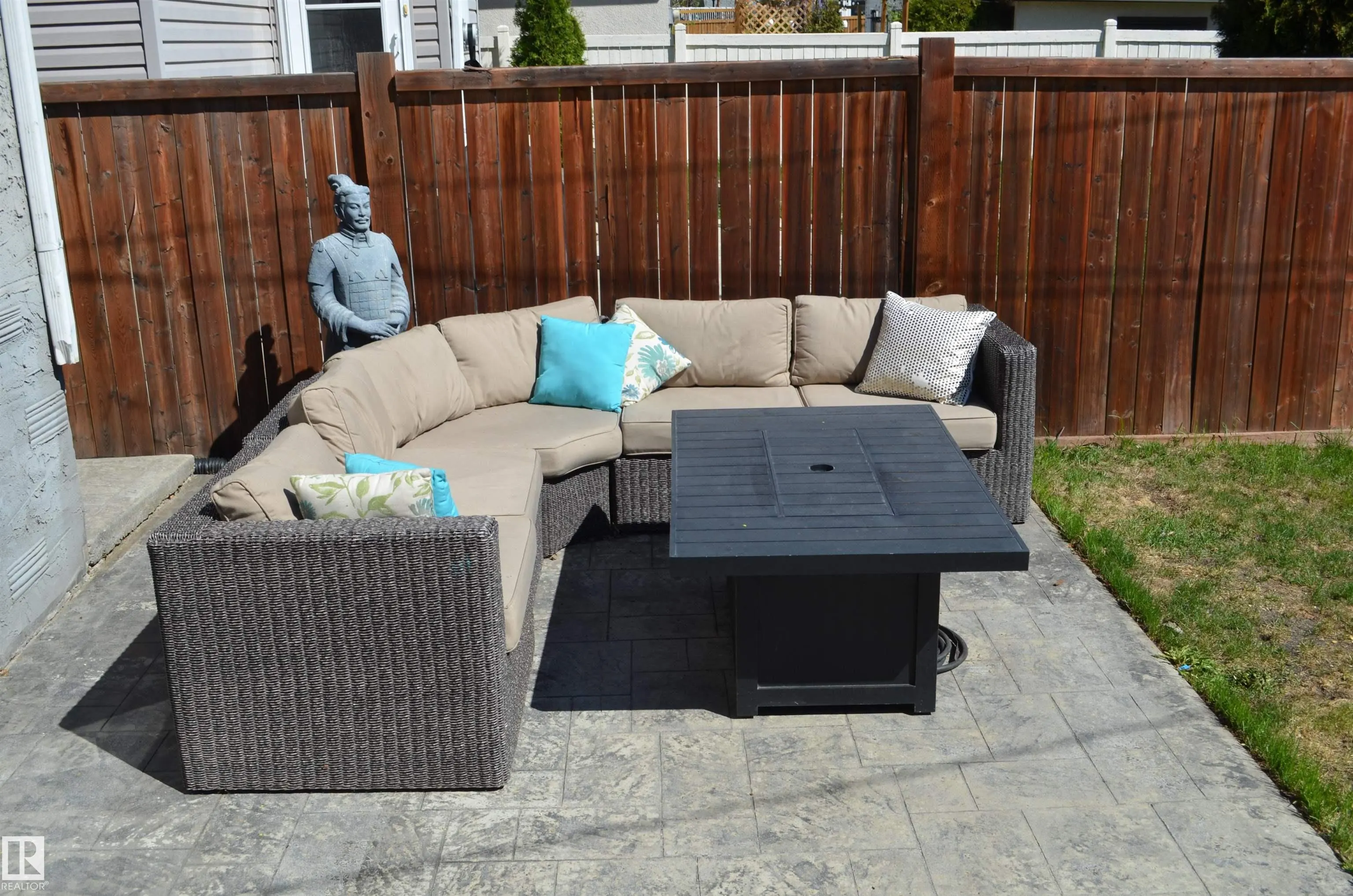 10527 81 Street