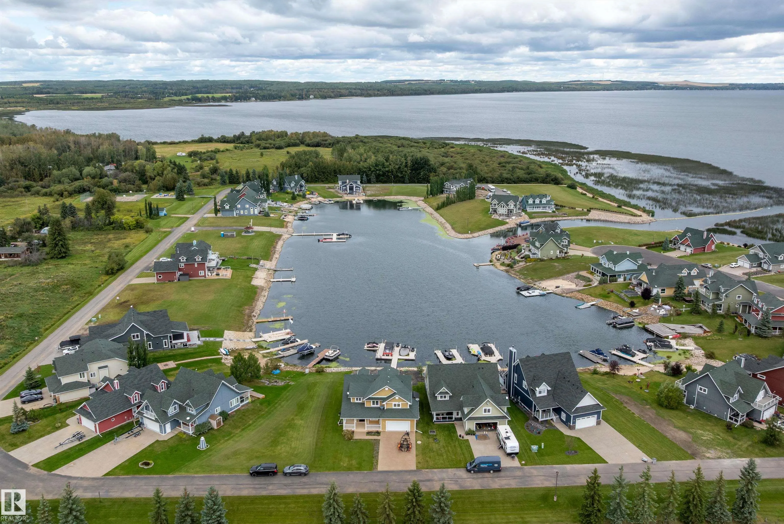 36 Sunset Harbour
