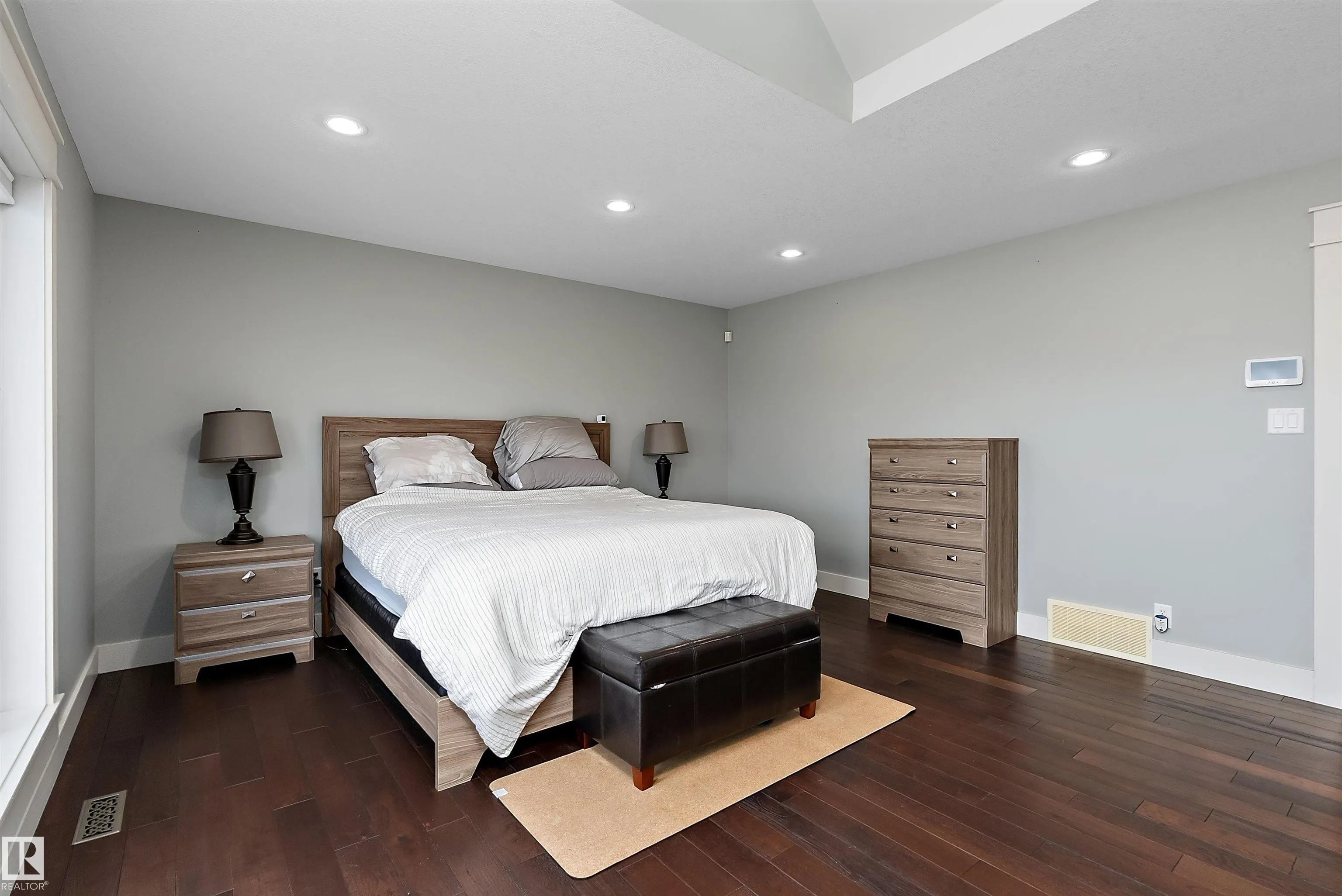 36 Sunset Harbour