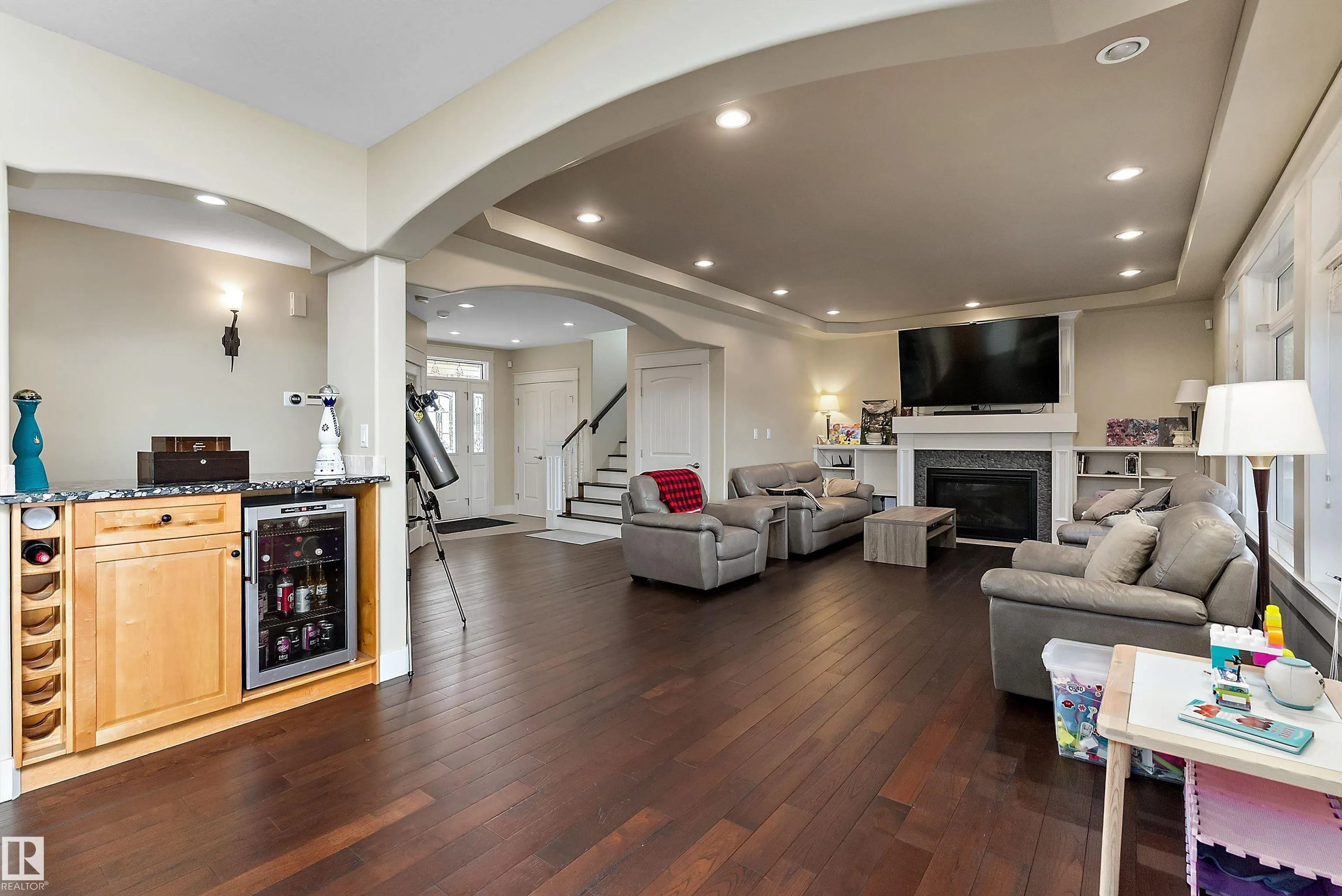 36 Sunset Harbour