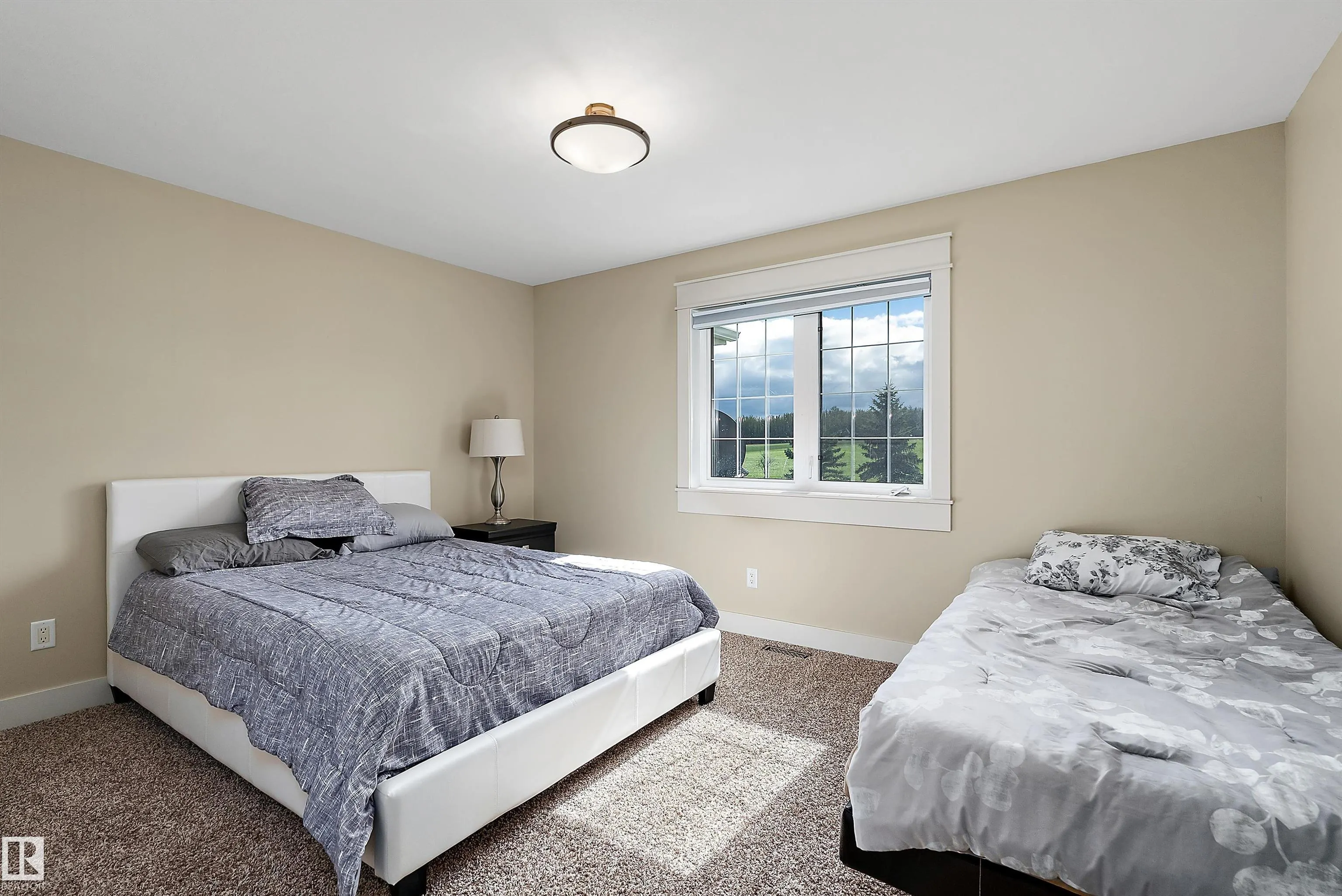 36 Sunset Harbour