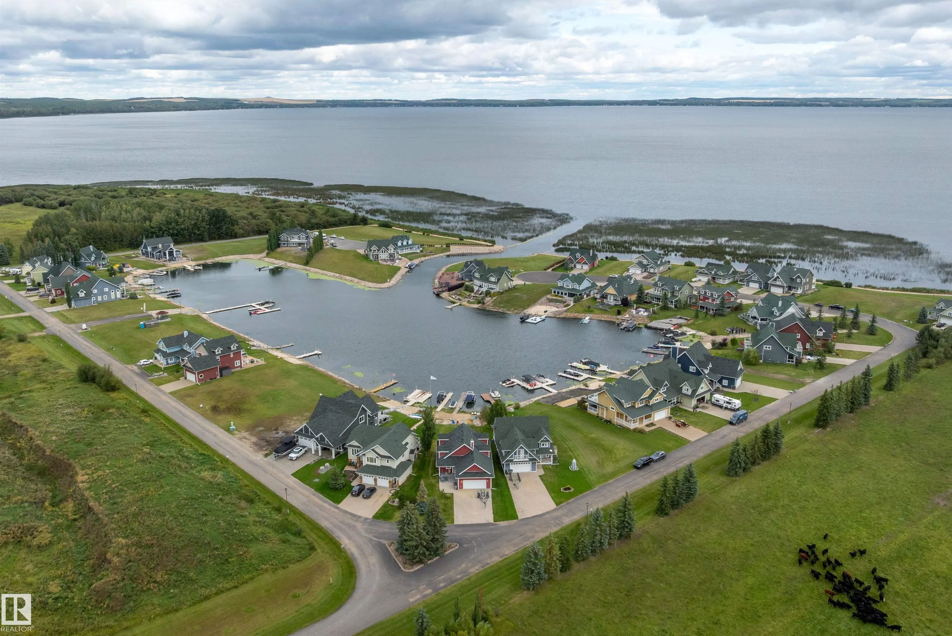36 Sunset Harbour