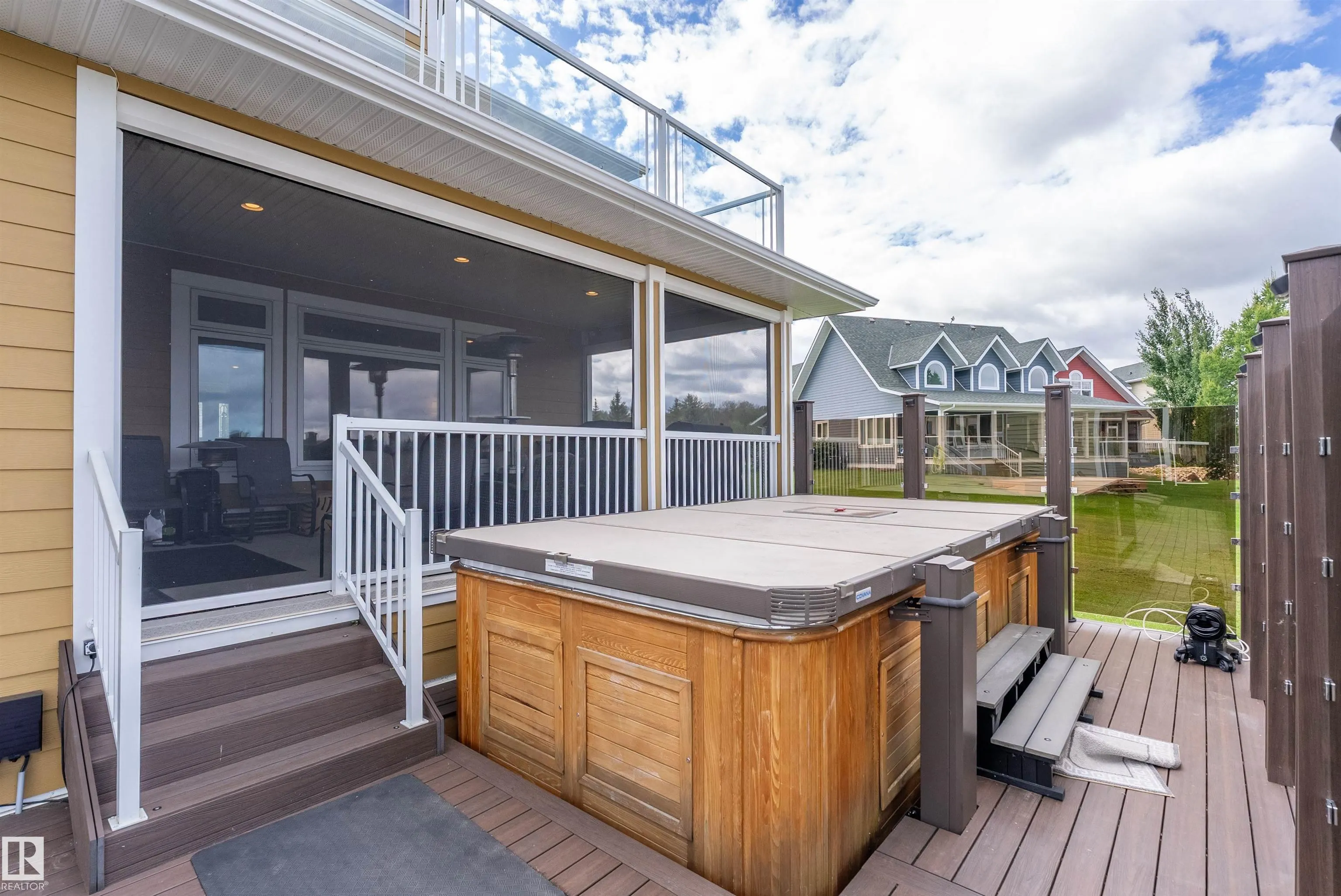 36 Sunset Harbour