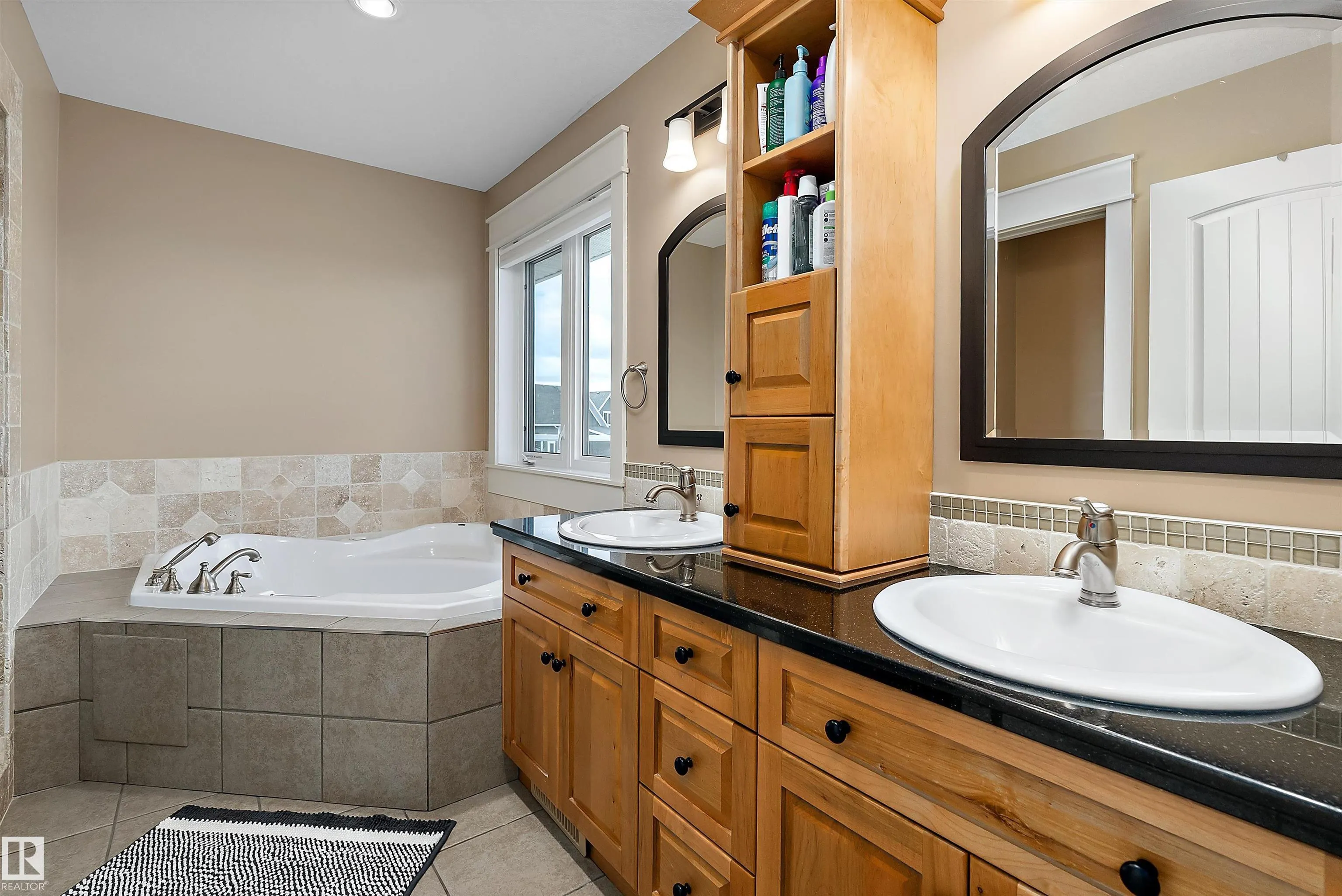 36 Sunset Harbour
