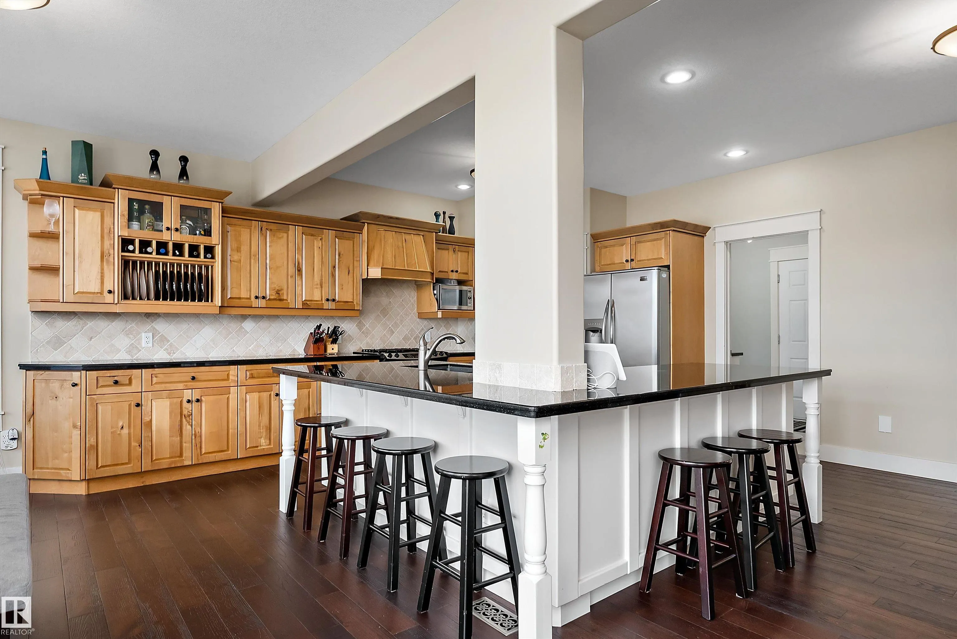36 Sunset Harbour