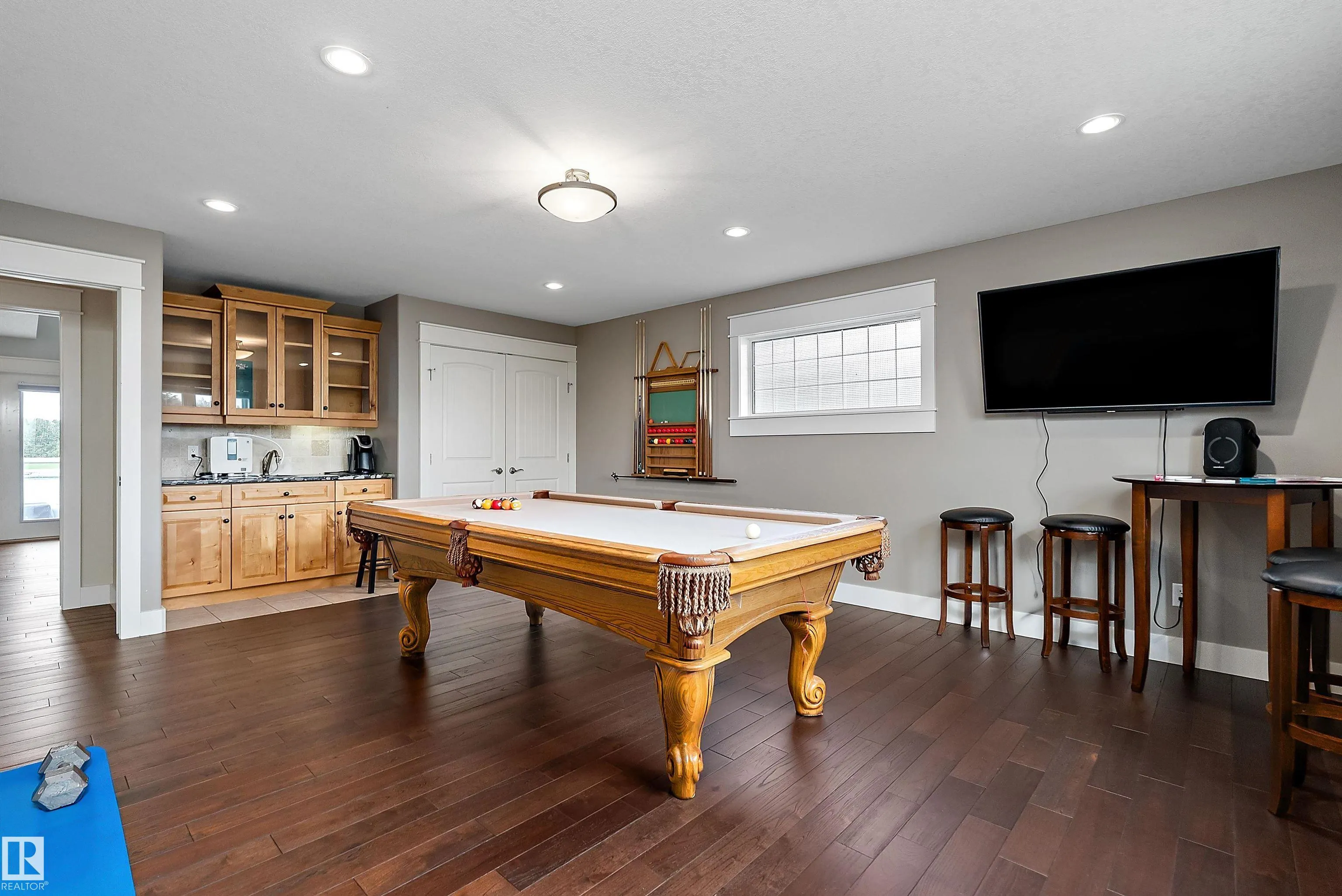 36 Sunset Harbour