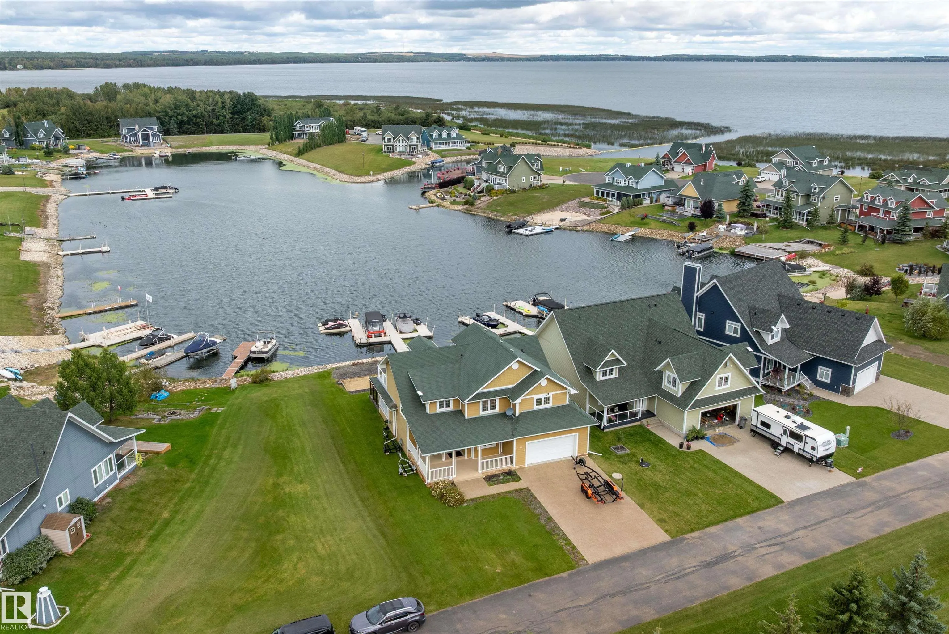 36 Sunset Harbour