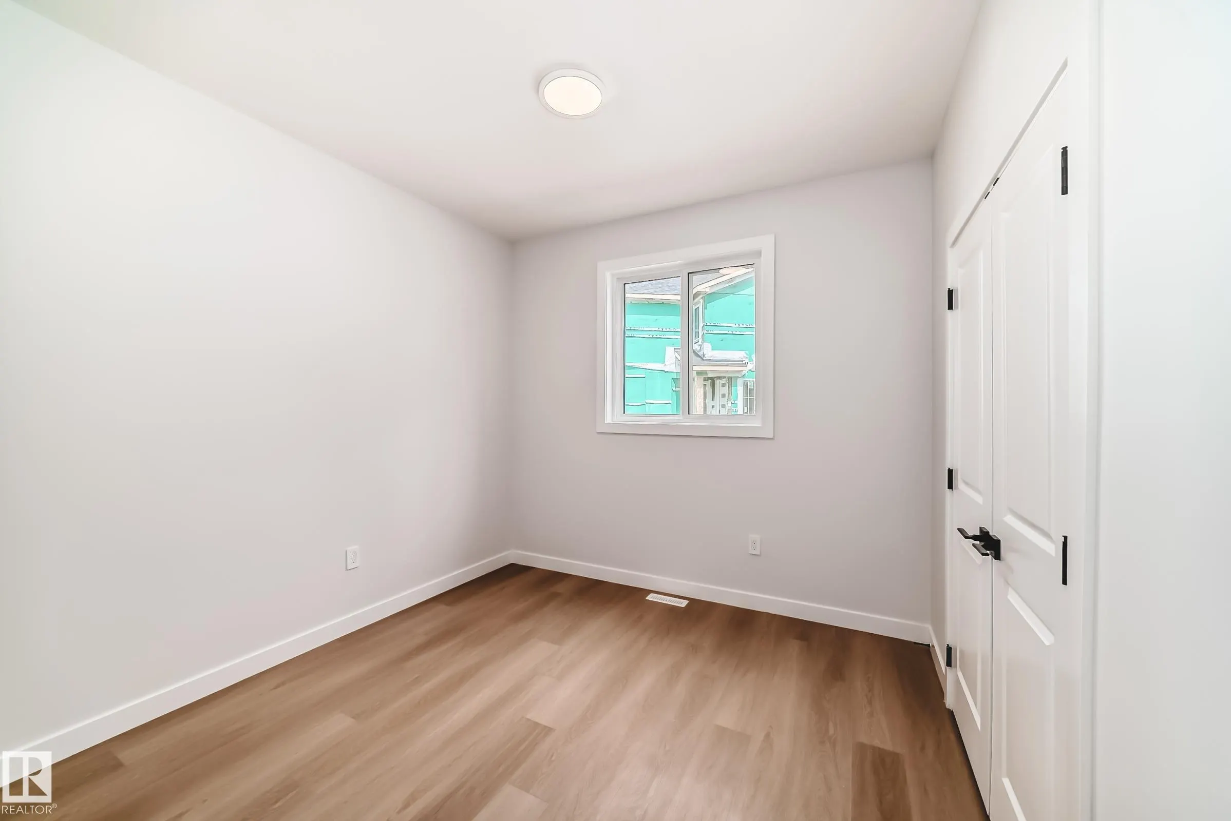 47 MEADOWGROVE Lane