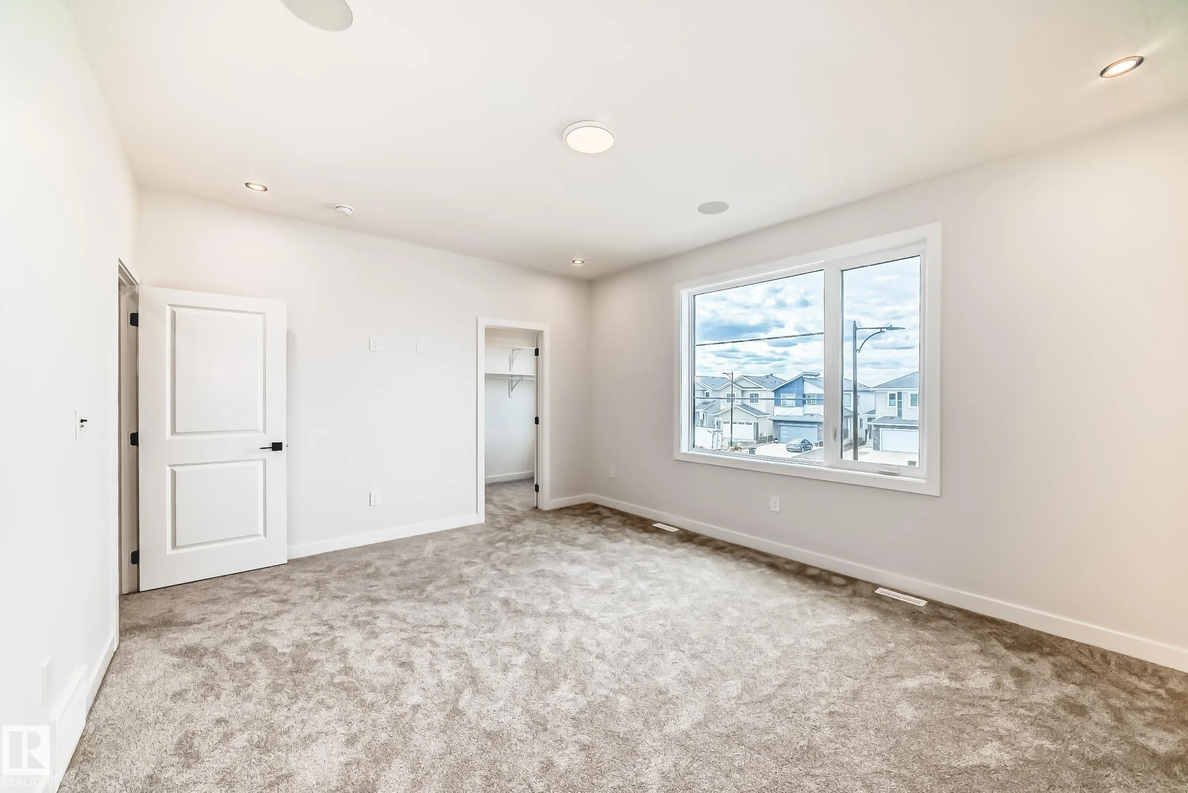 47 MEADOWGROVE Lane