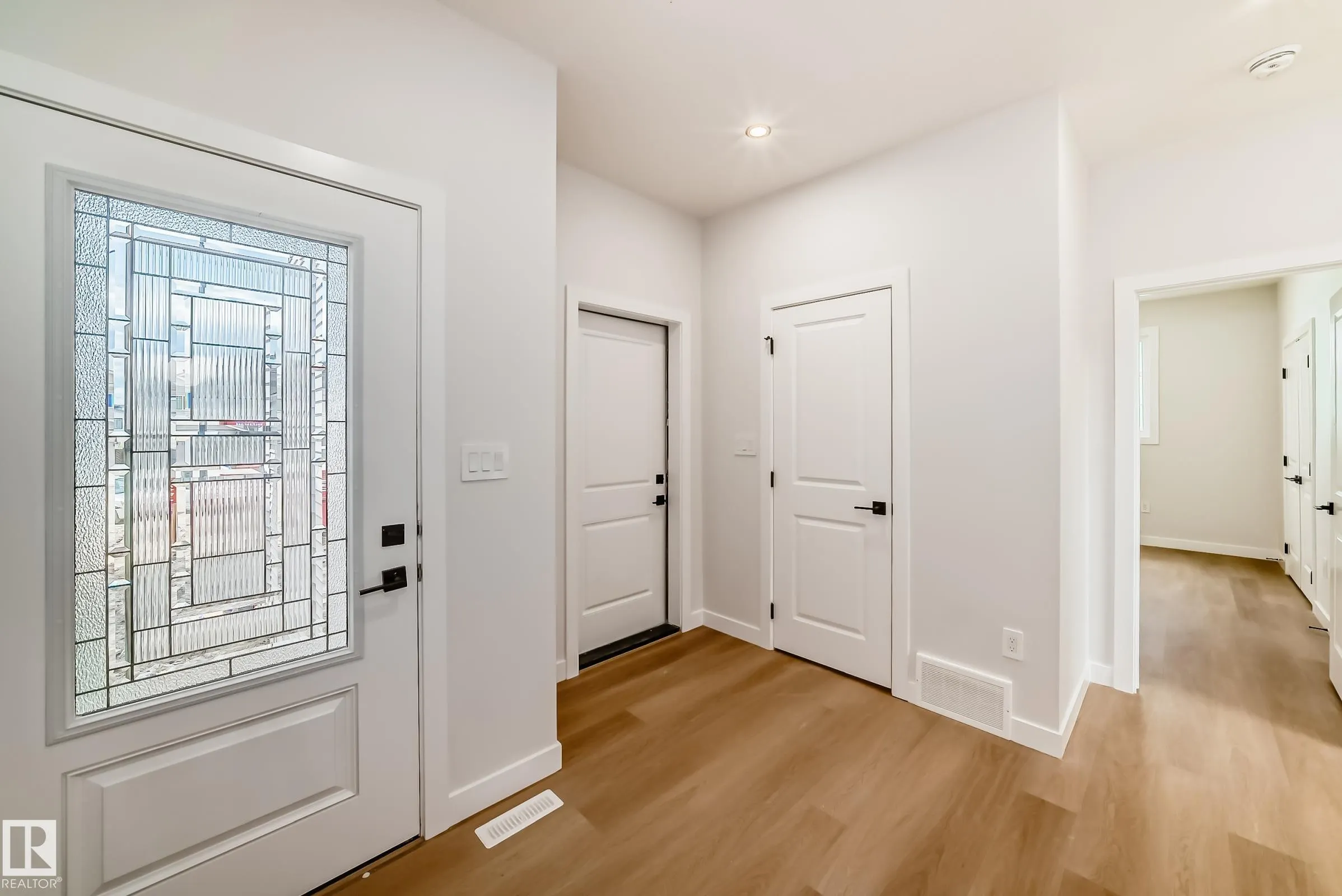 47 MEADOWGROVE Lane
