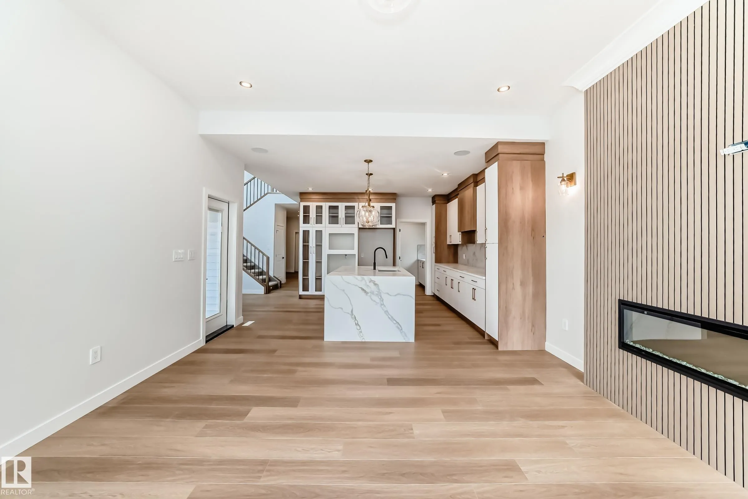 47 MEADOWGROVE Lane