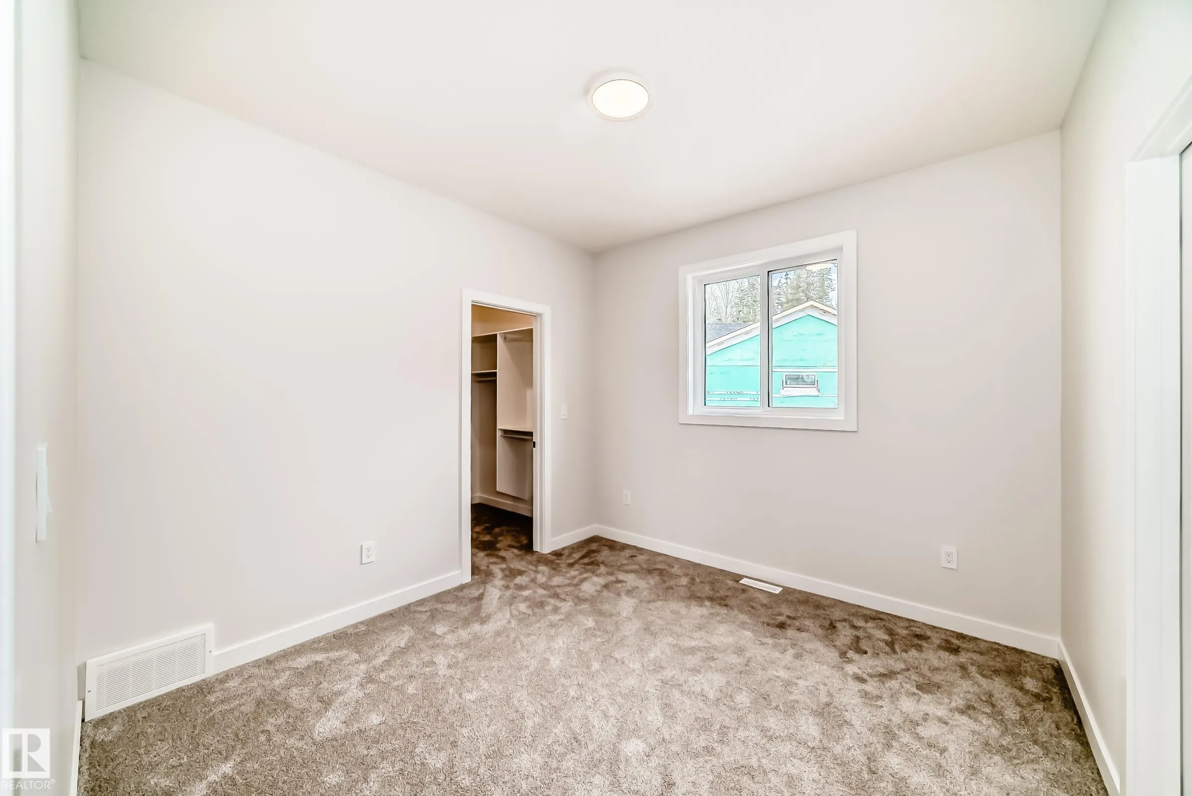 47 MEADOWGROVE Lane