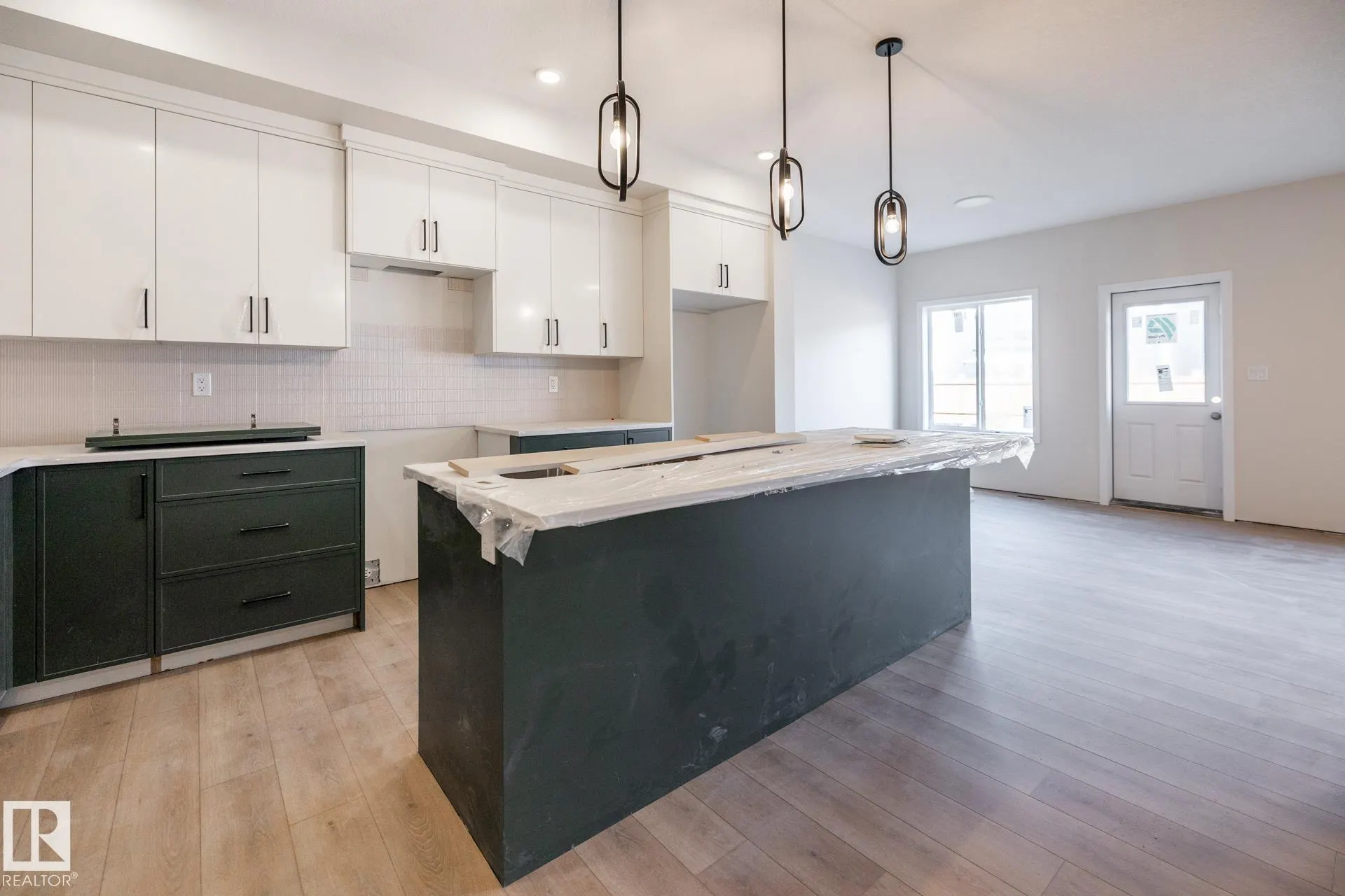 2358 MUCKLEPLUM Way