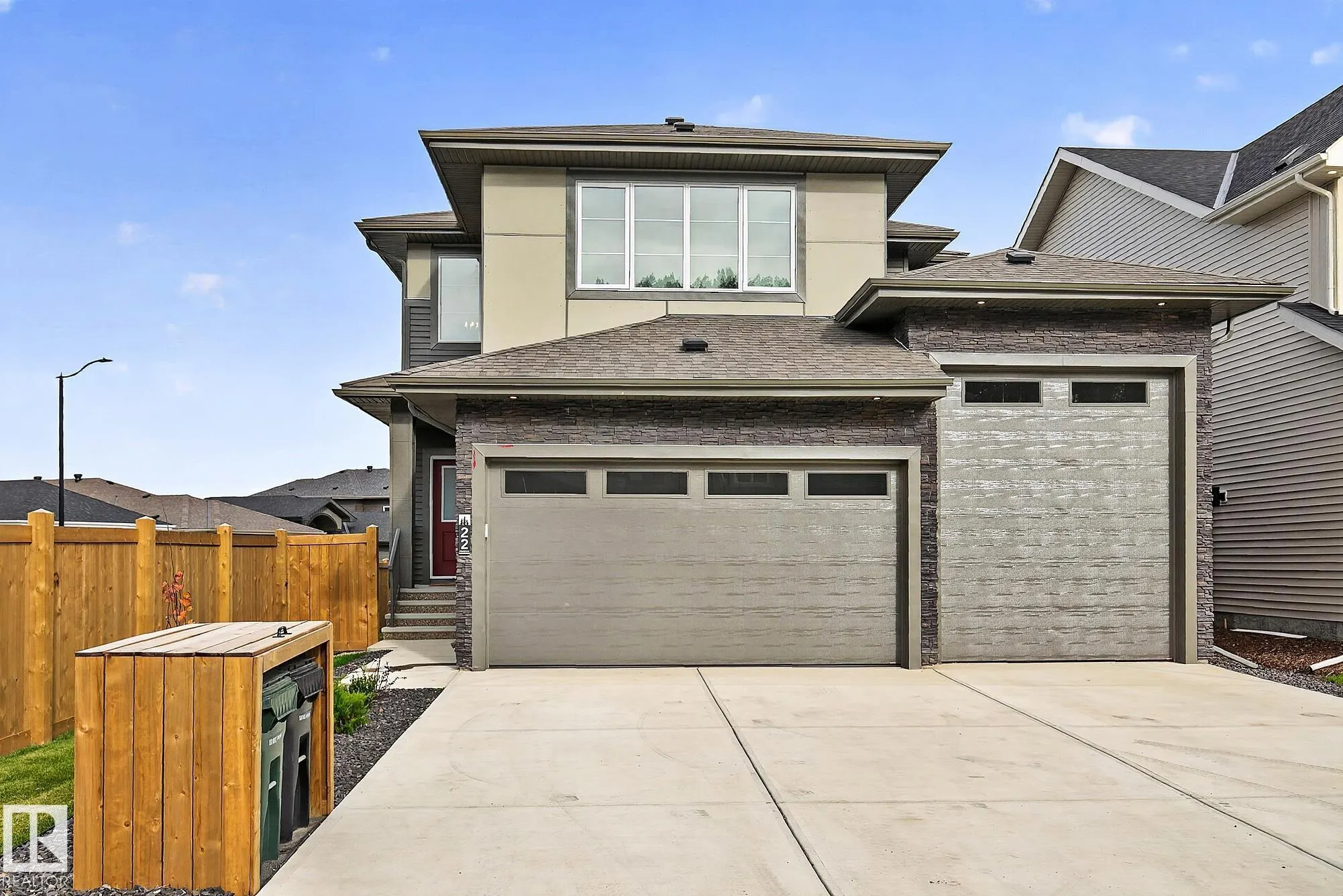 22 SYDWYCK Circle