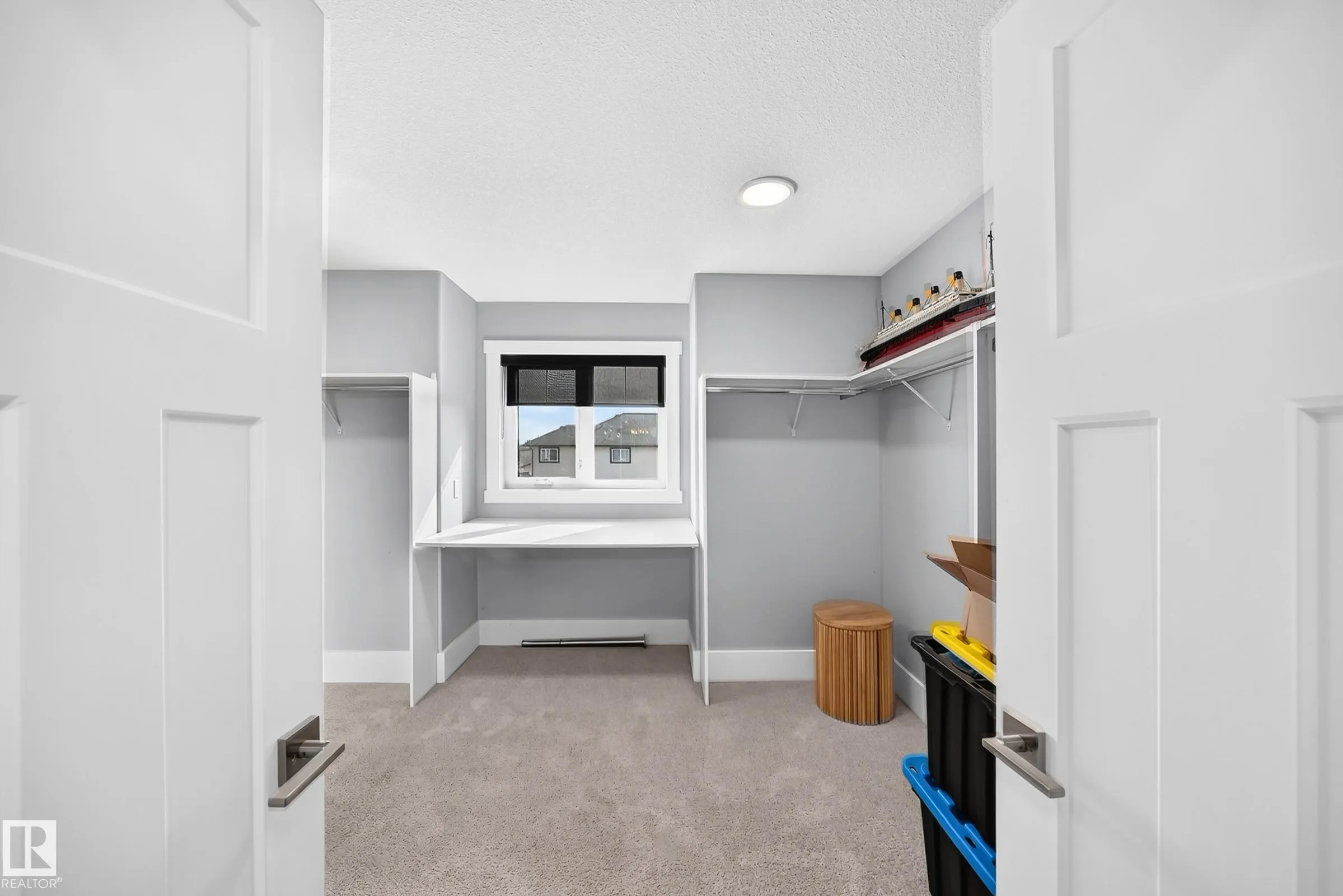 3704 WESTCLIFF Way