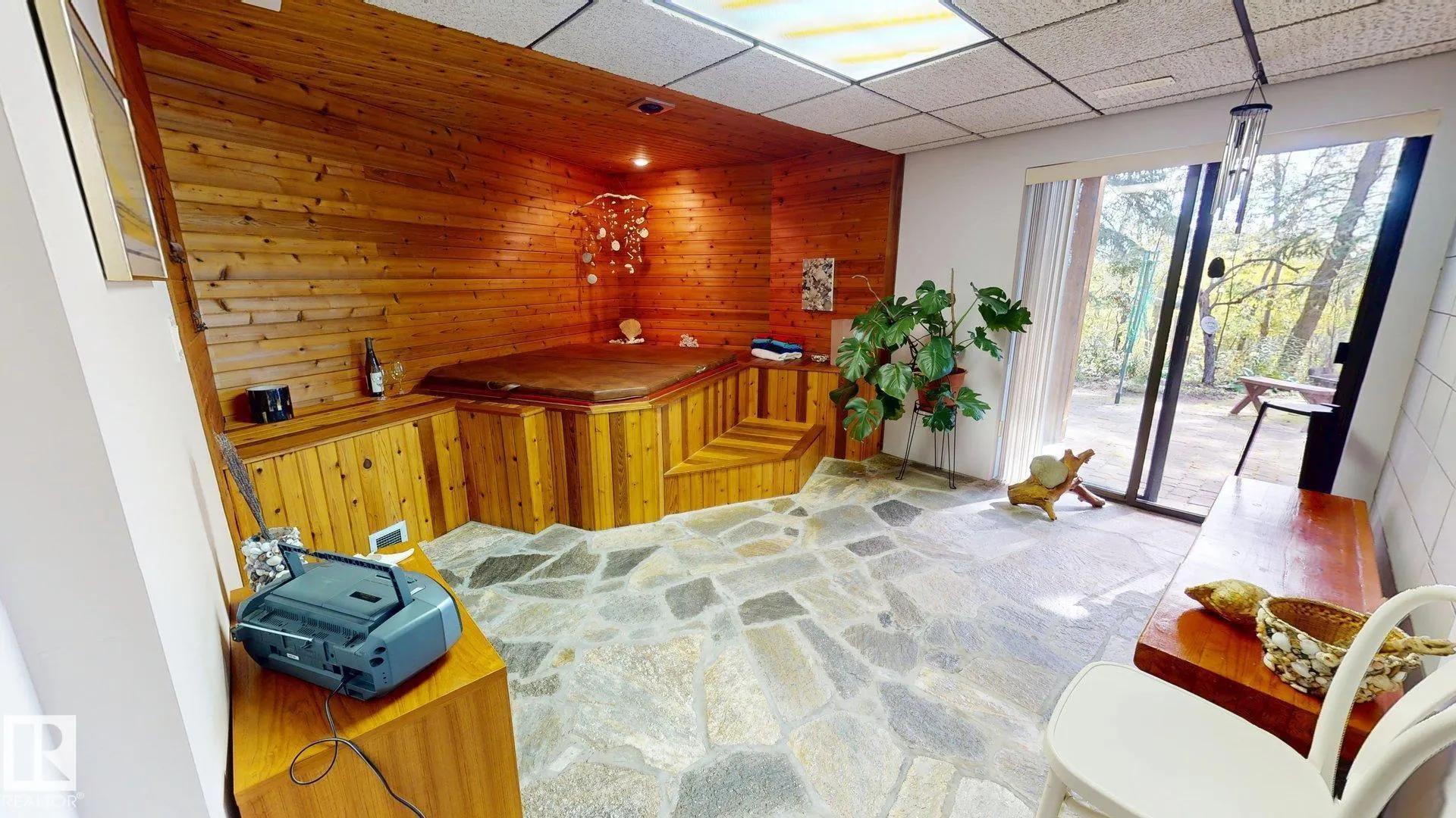 55312 RGE ROAD 241