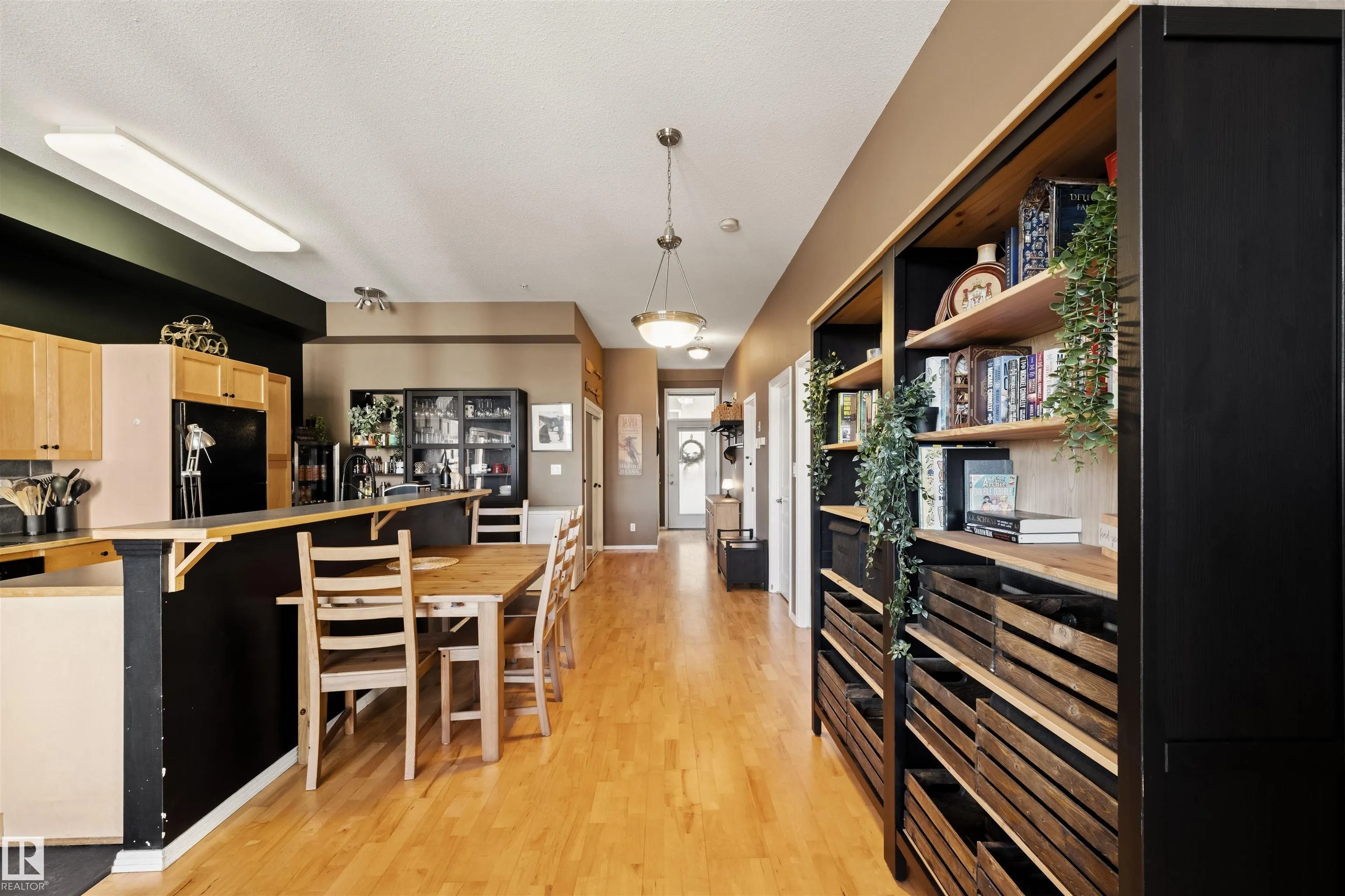 10407 122 Street