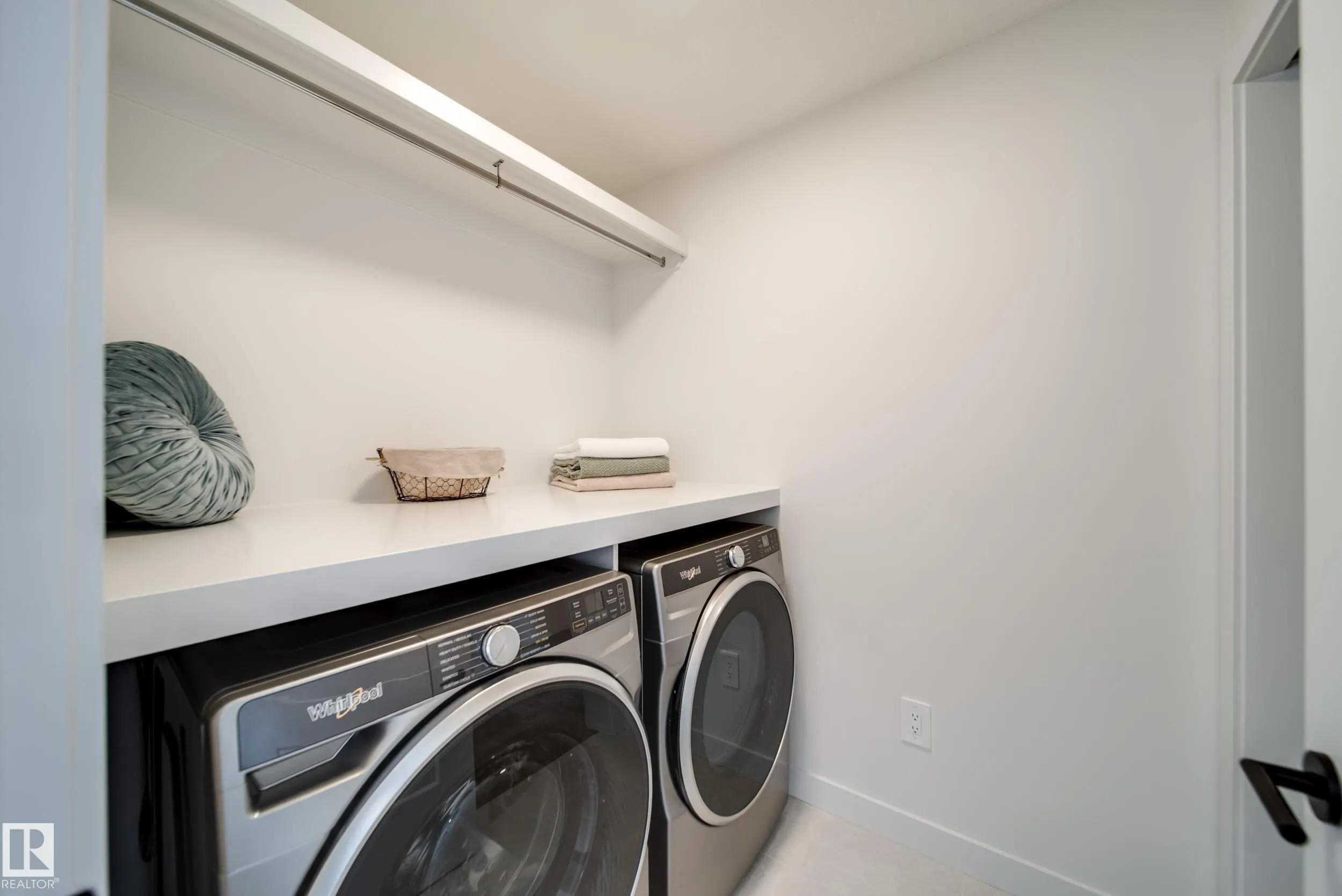 52 Clichy Close