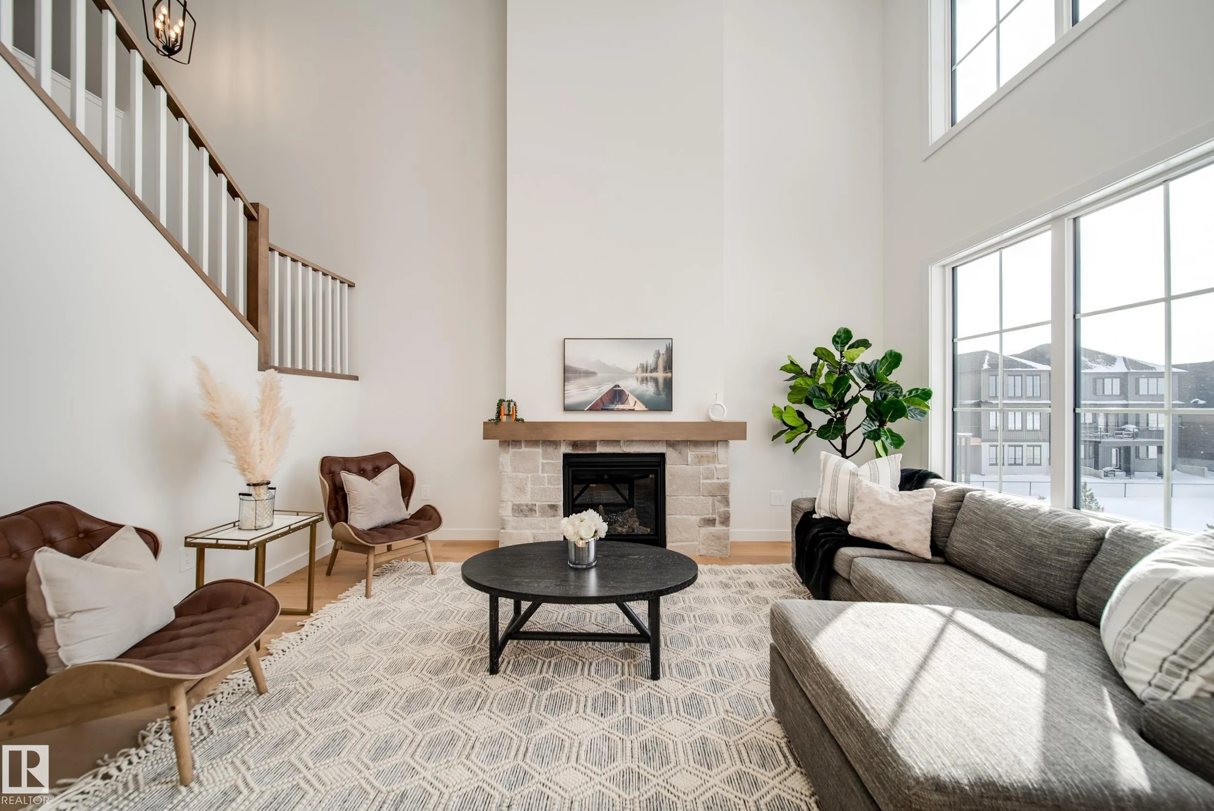 52 Clichy Close