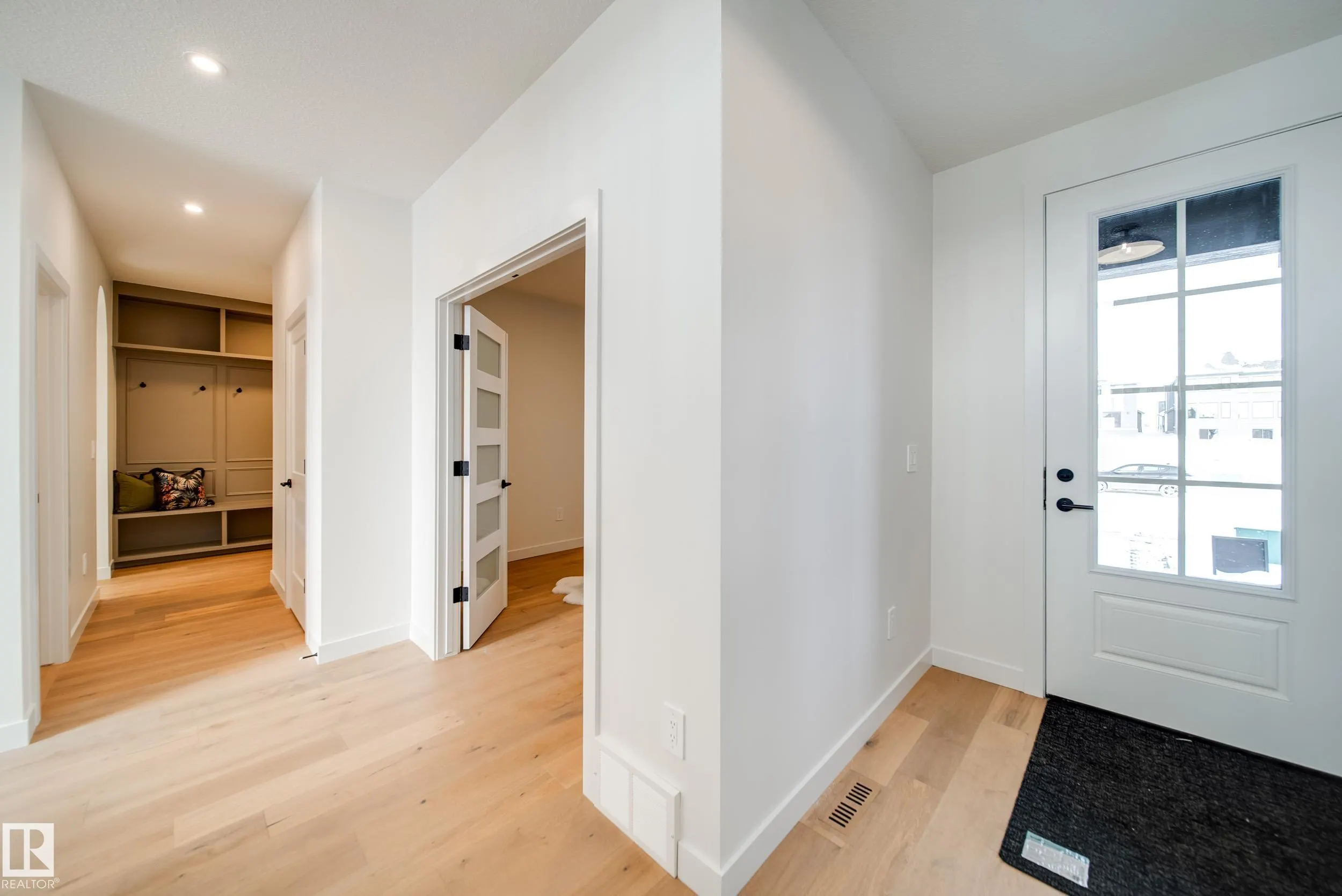 52 Clichy Close