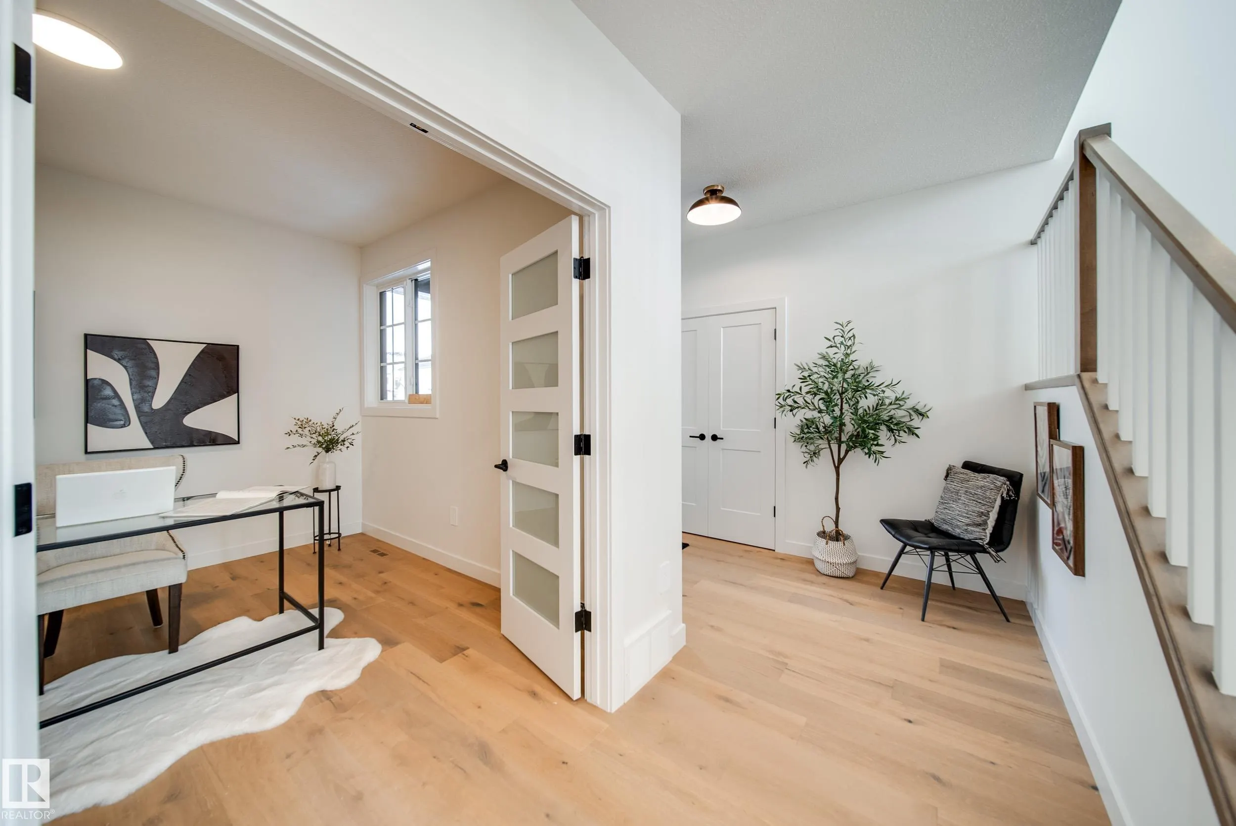 52 Clichy Close