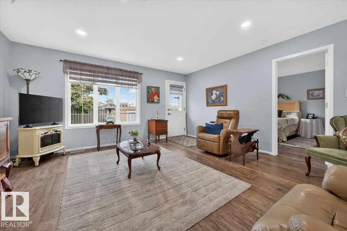 4610 50 Ave