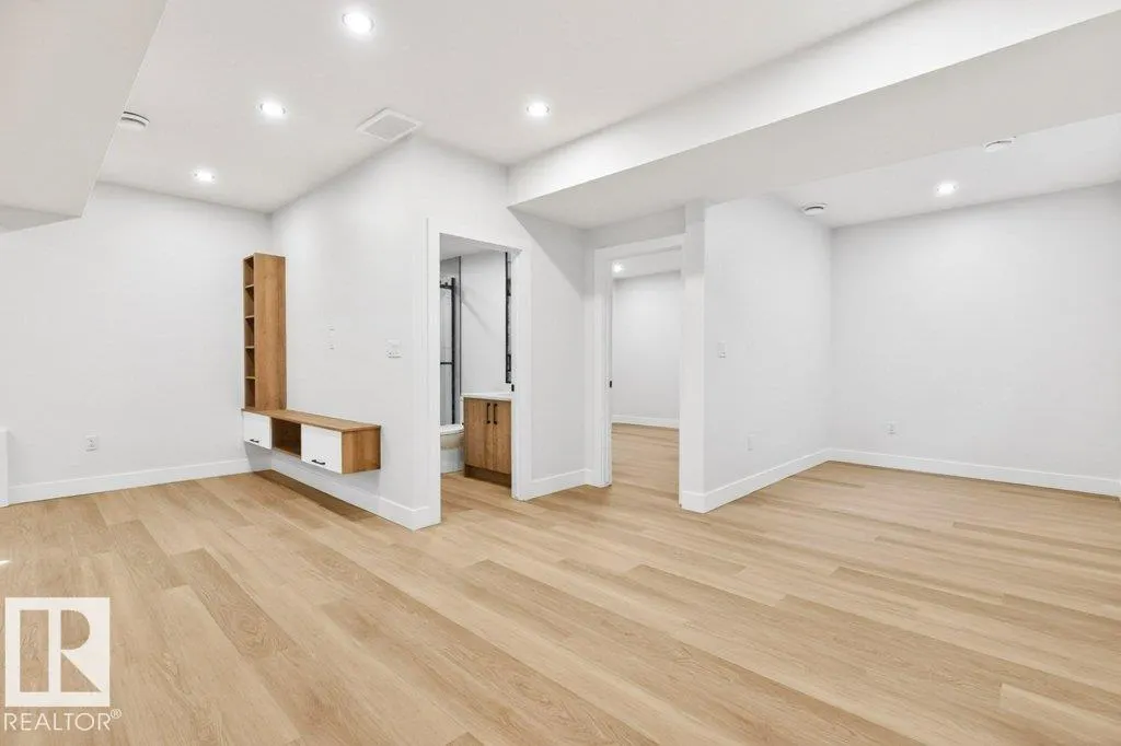 8506 148 Street