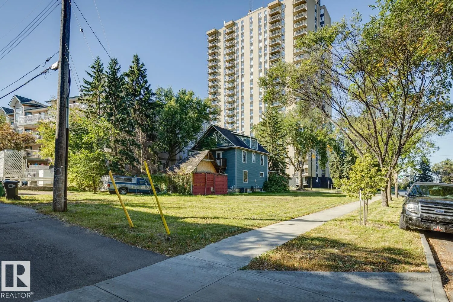 8925 100 Street
