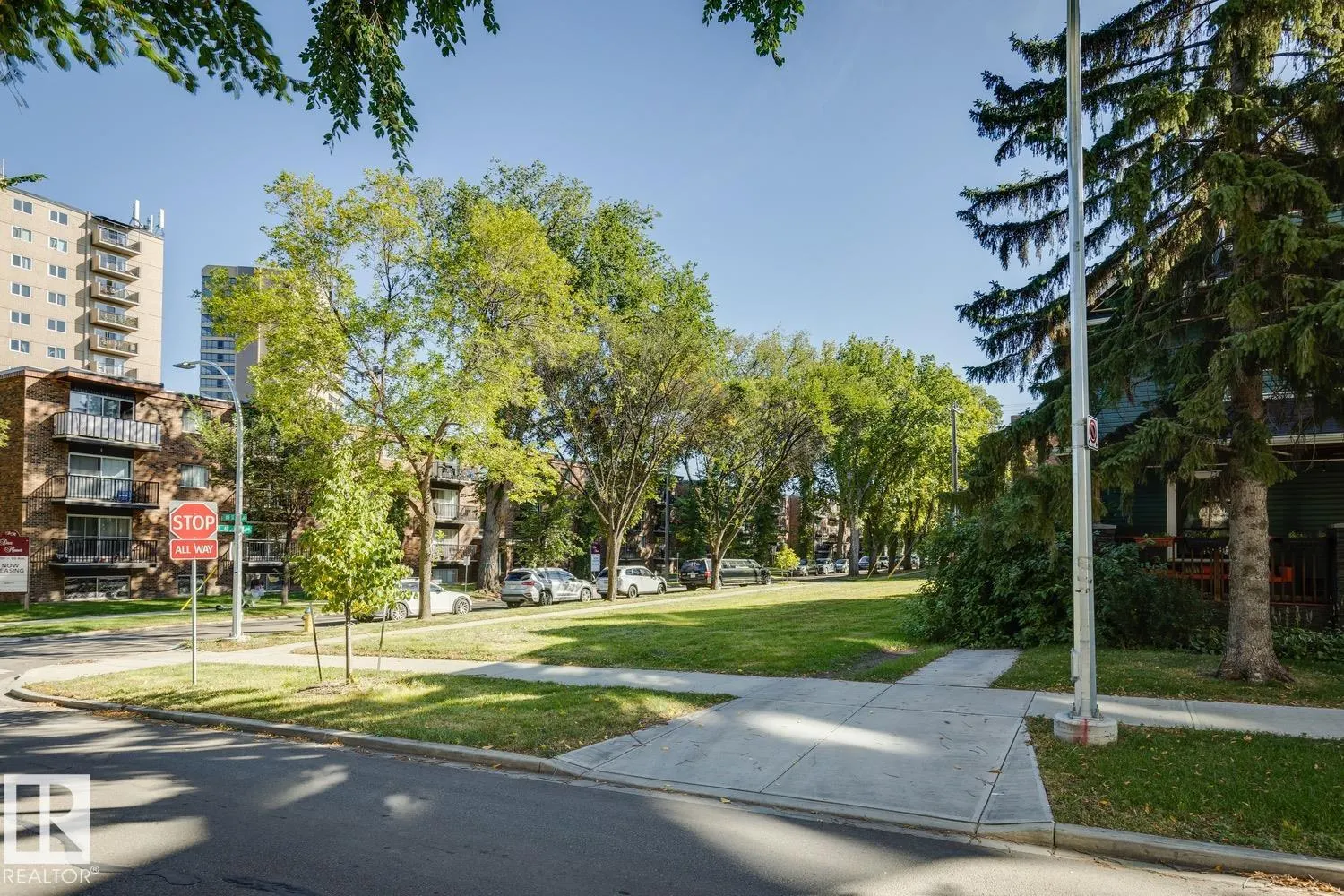 8925 100 Street