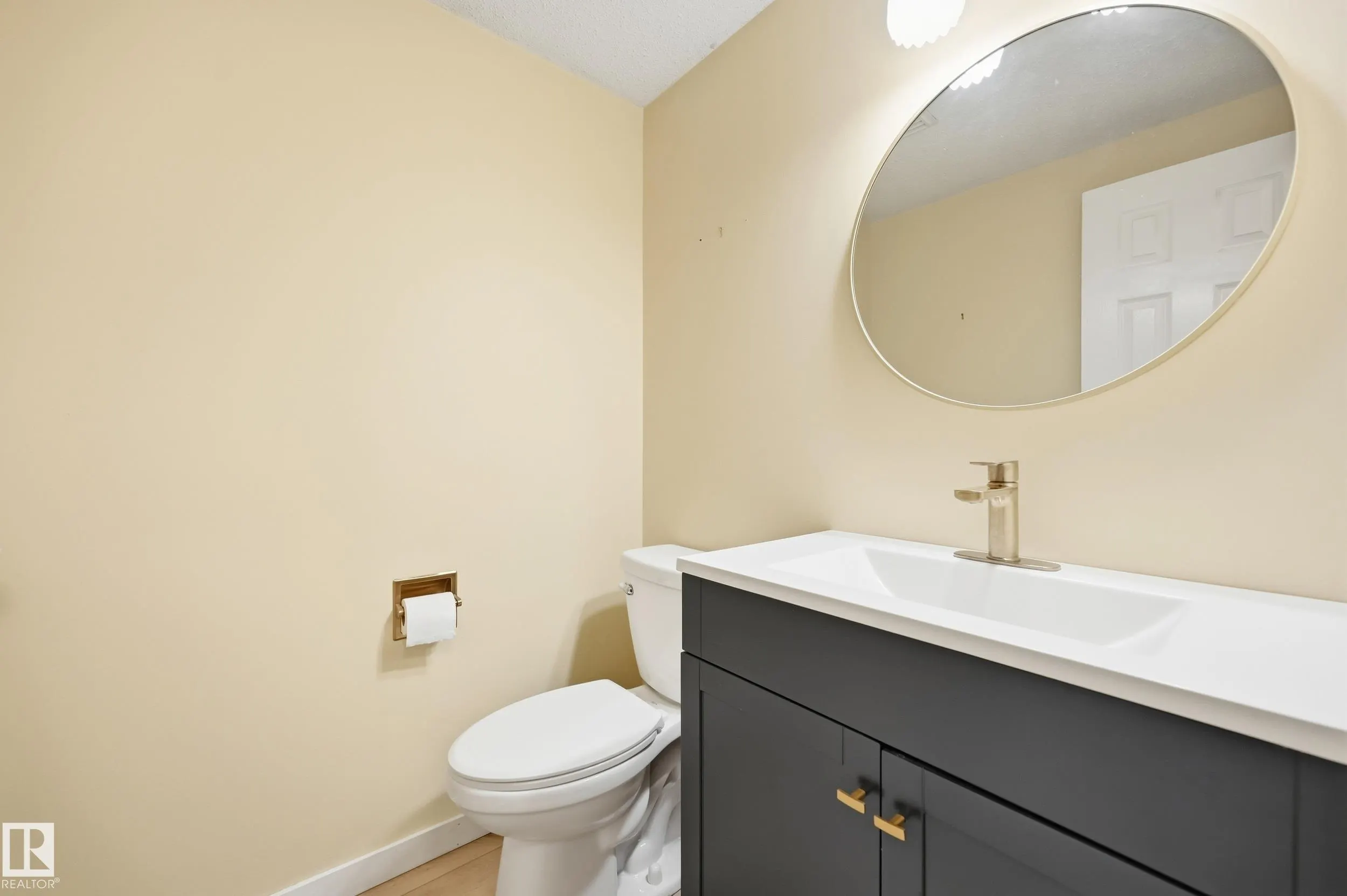 67 LAMARTINE Crescent